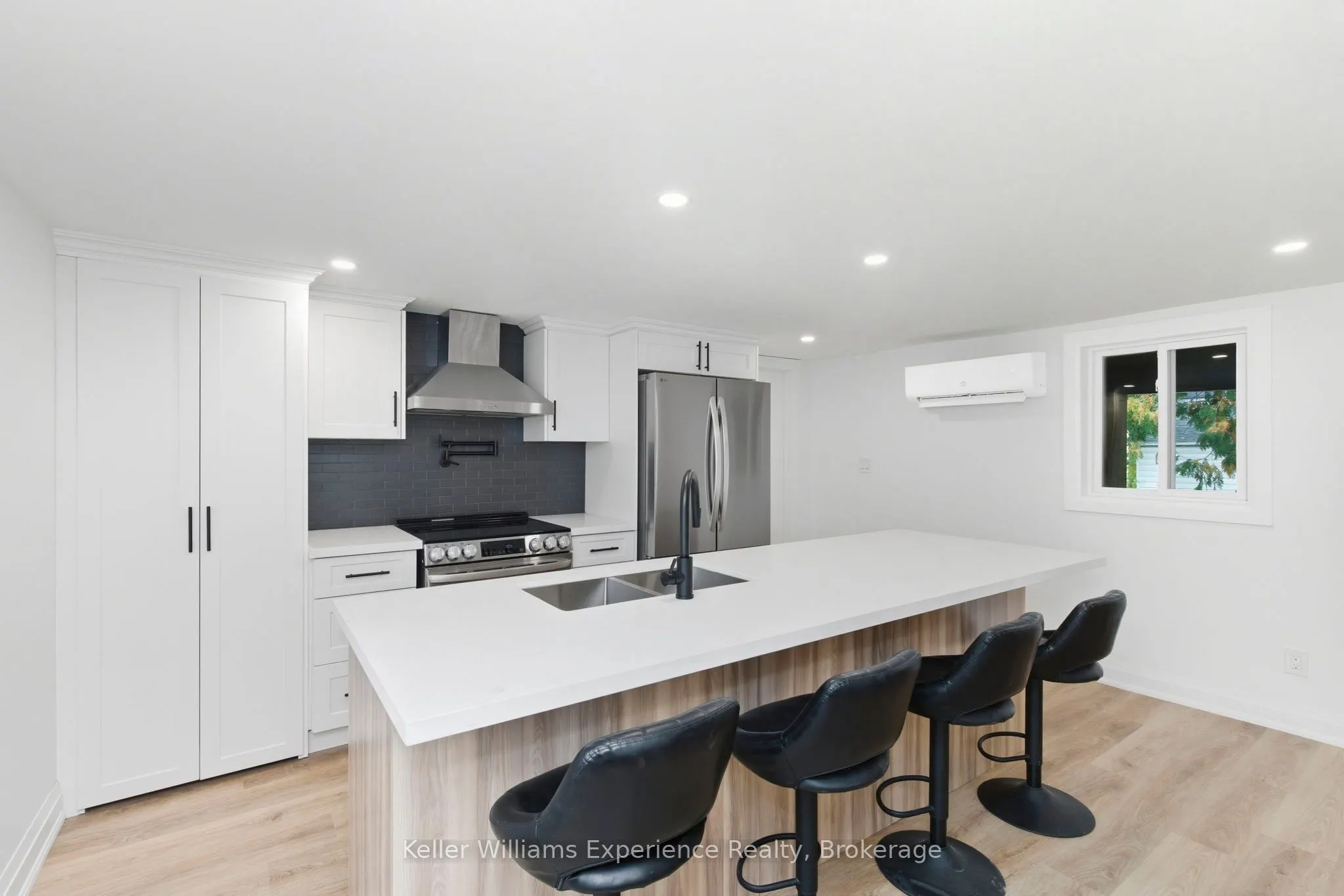 3355 Muskoka Street