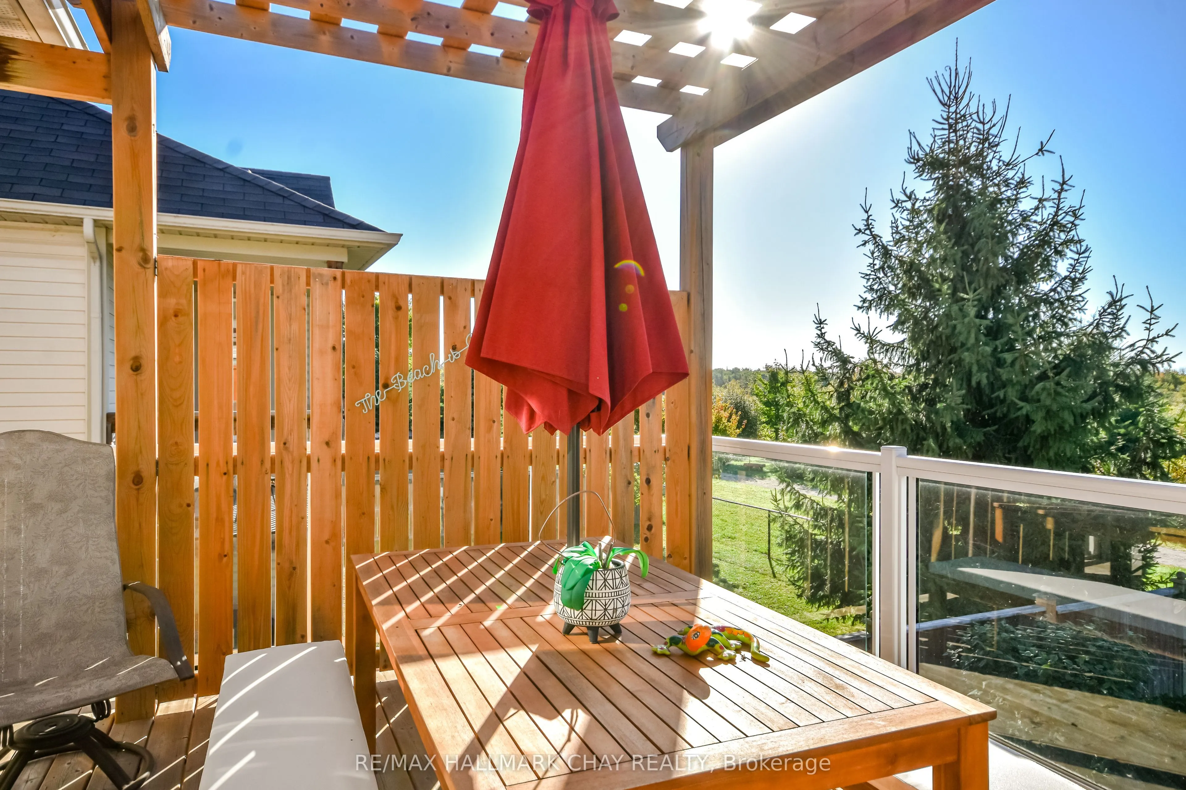 33 Meadowood Drive
