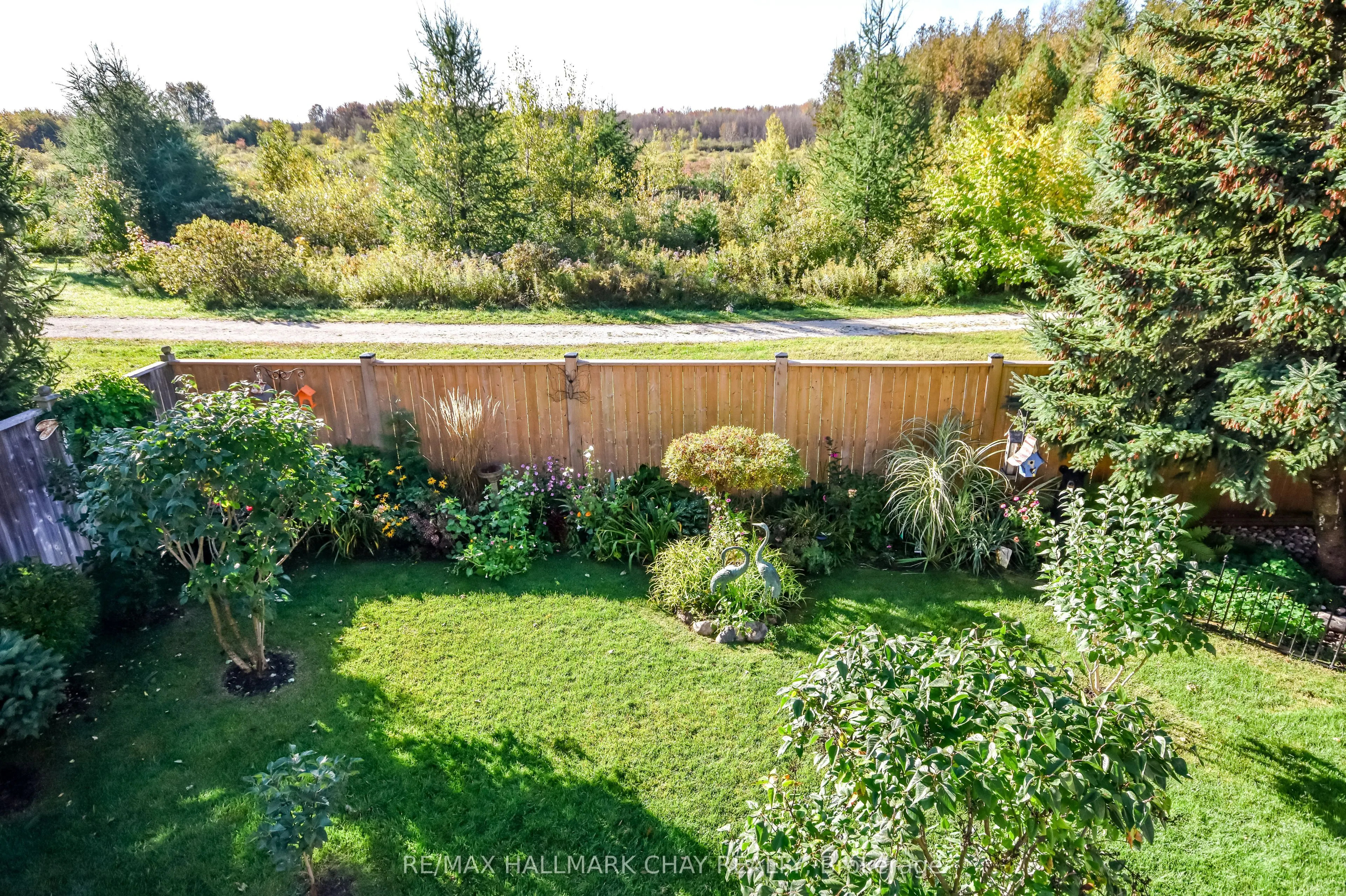 33 Meadowood Drive
