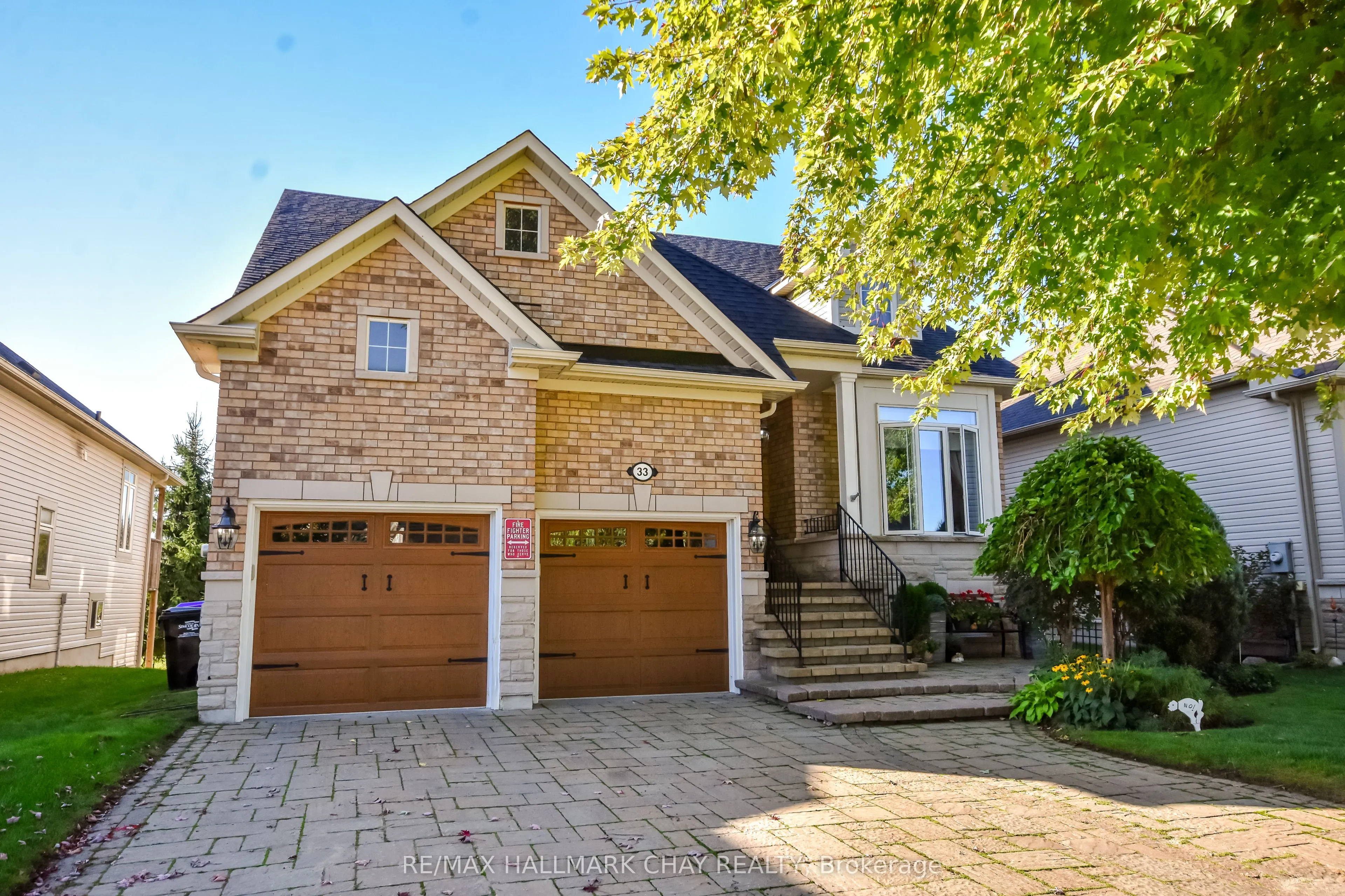 33 Meadowood Drive