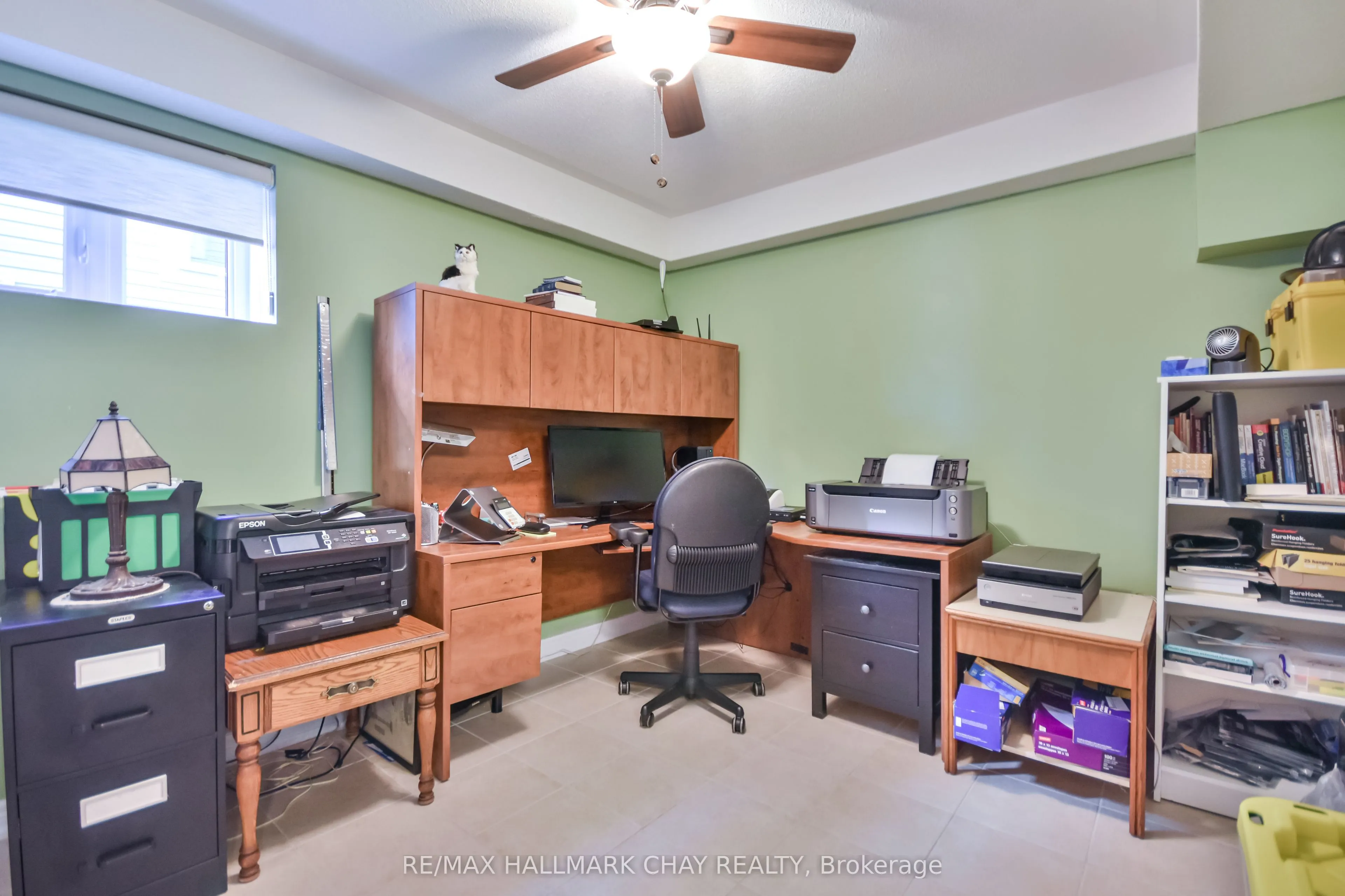 33 Meadowood Drive