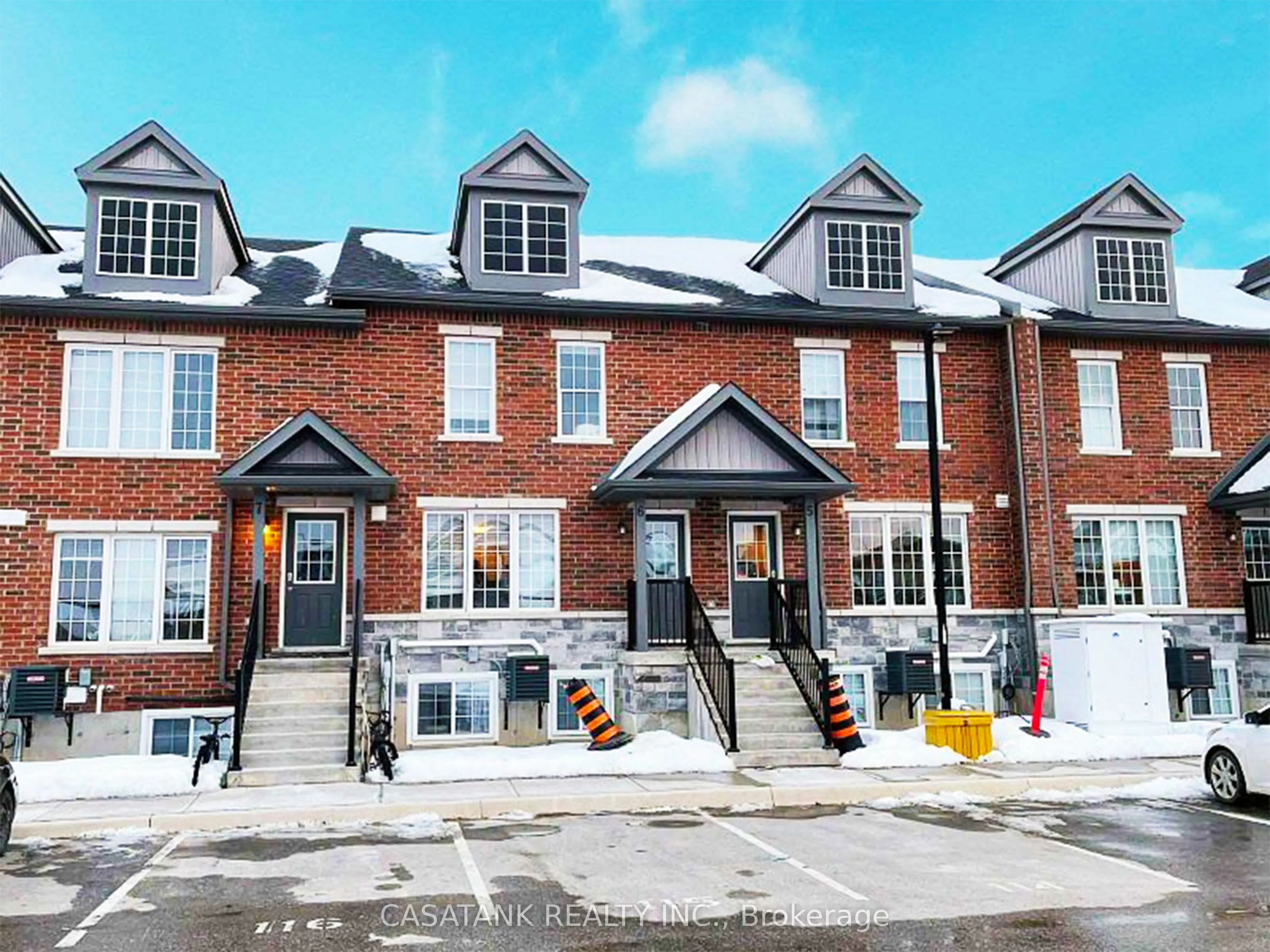 244 Penetanguishene Road, #15