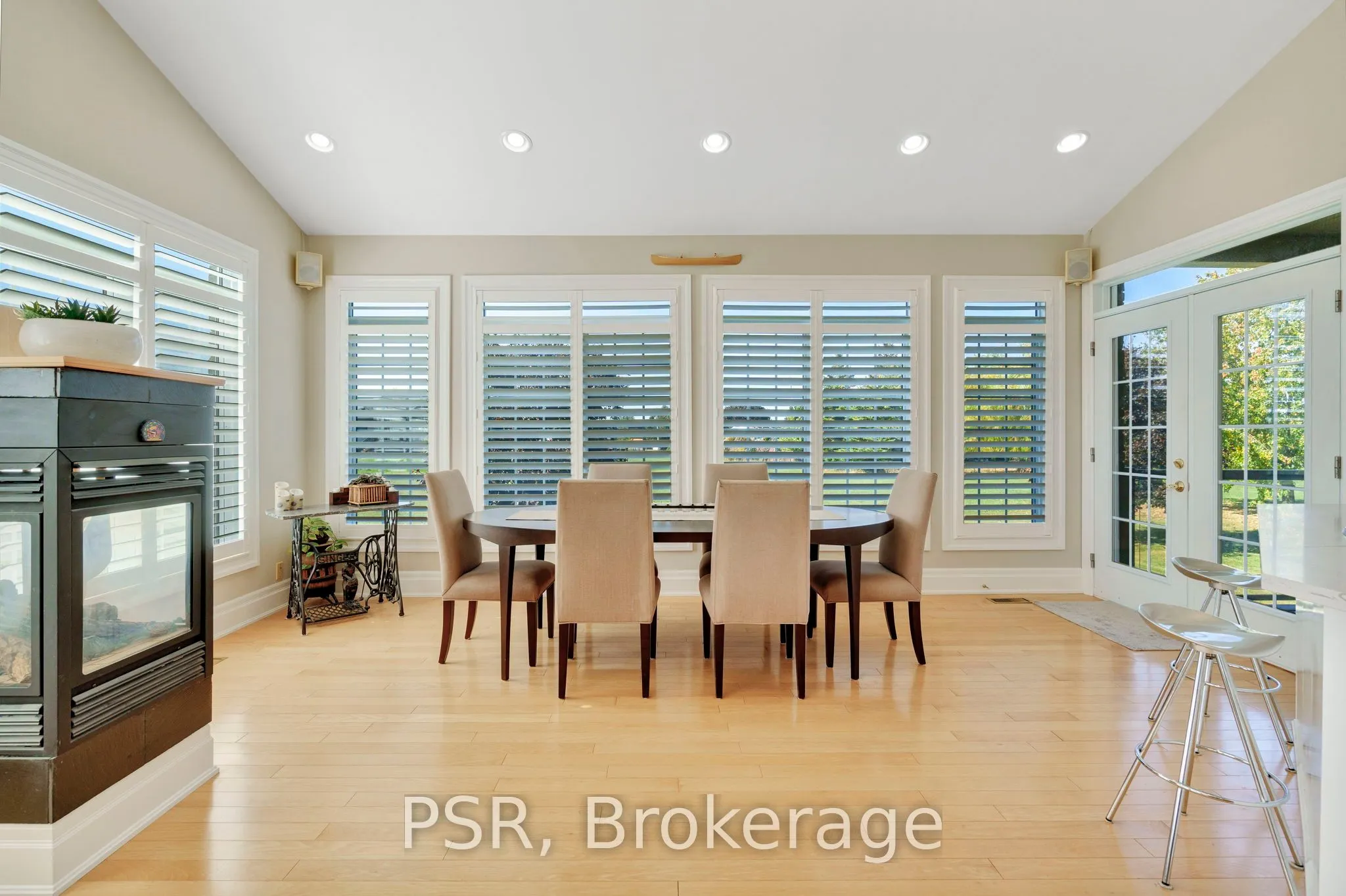2884 Sunnydale Lane