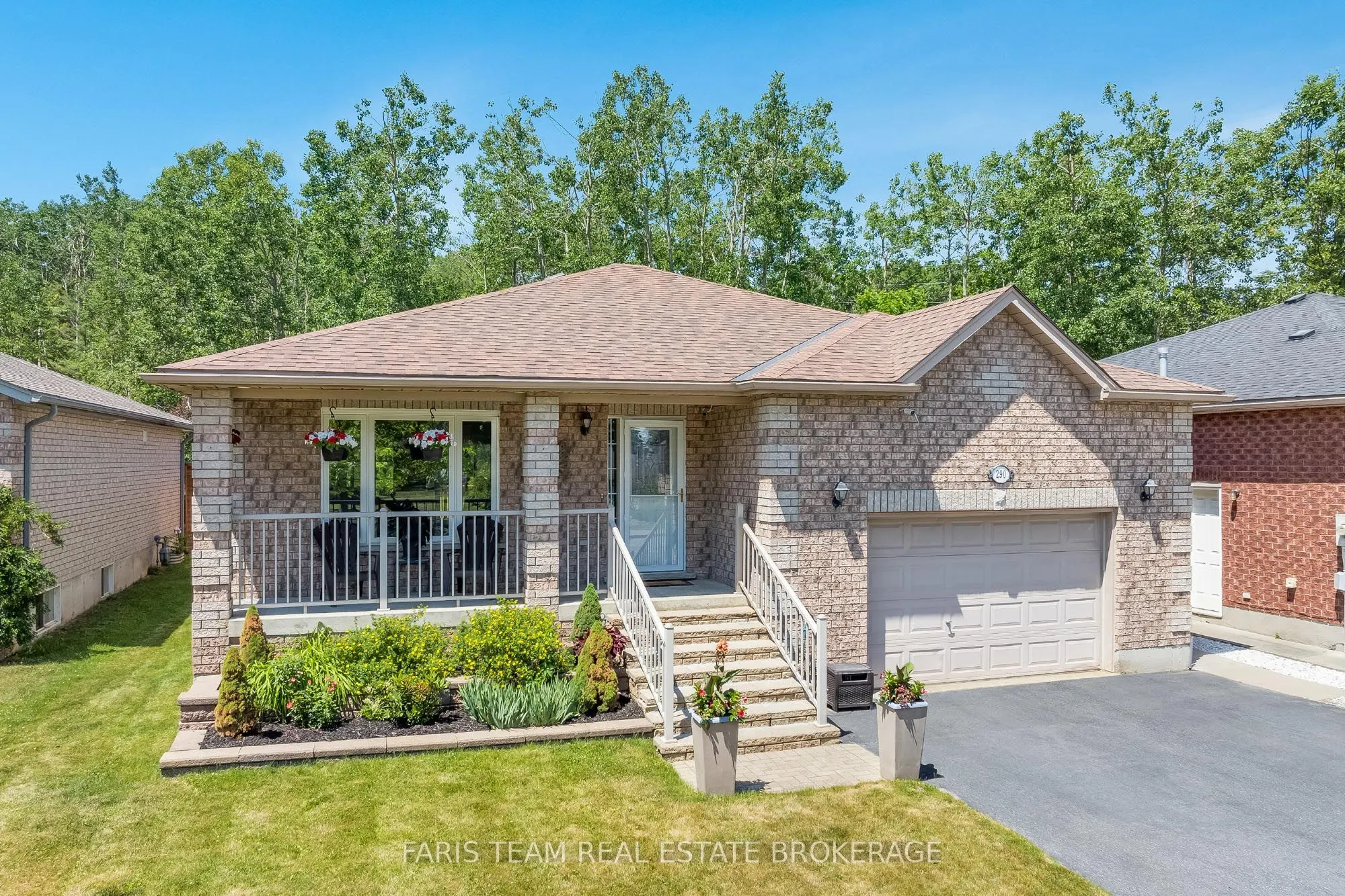 290 Edgehill Drive