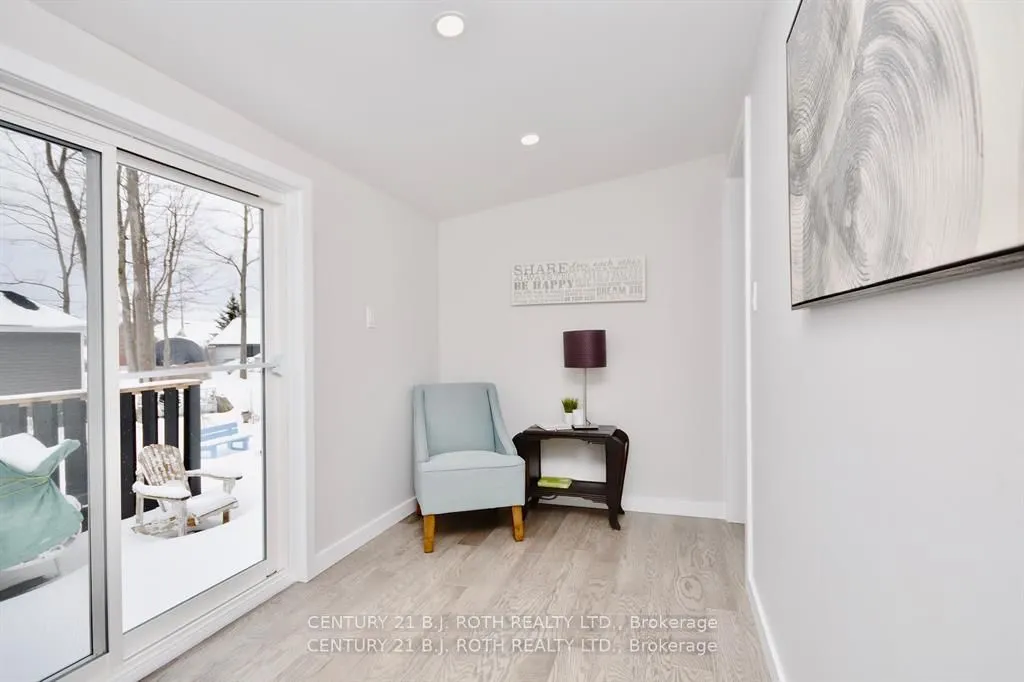 263 Robins Point Road