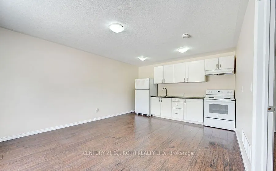 303 MOFFAT Street, #1