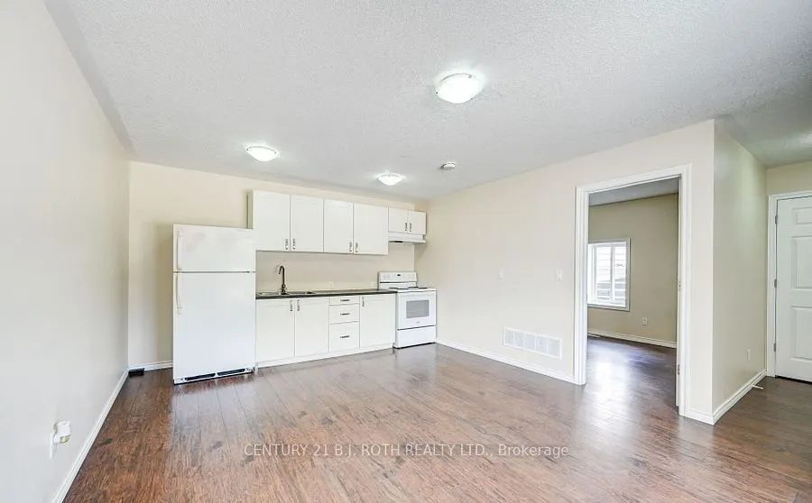 303 MOFFAT Street, #1