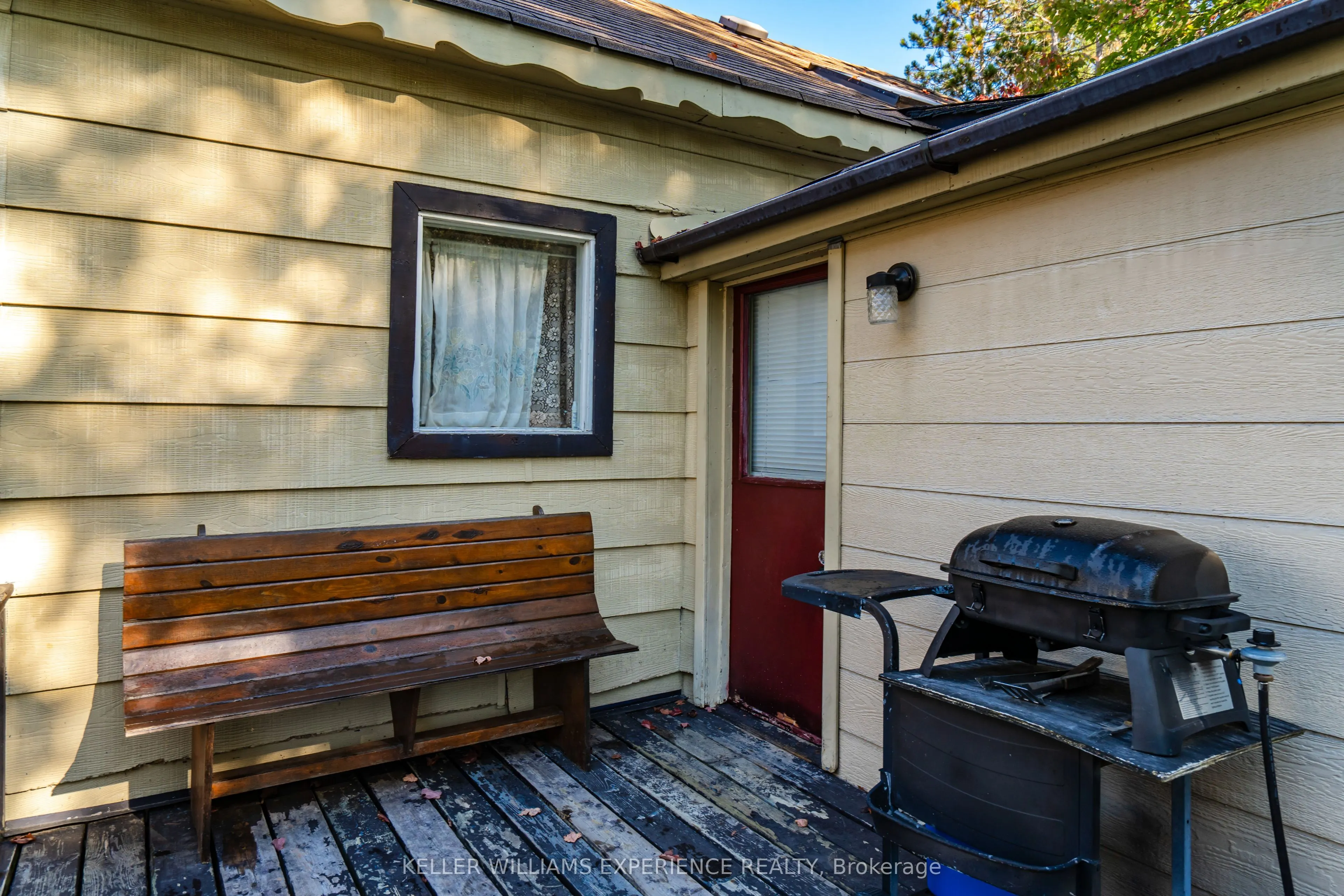 2007 Tiny Beaches Road S