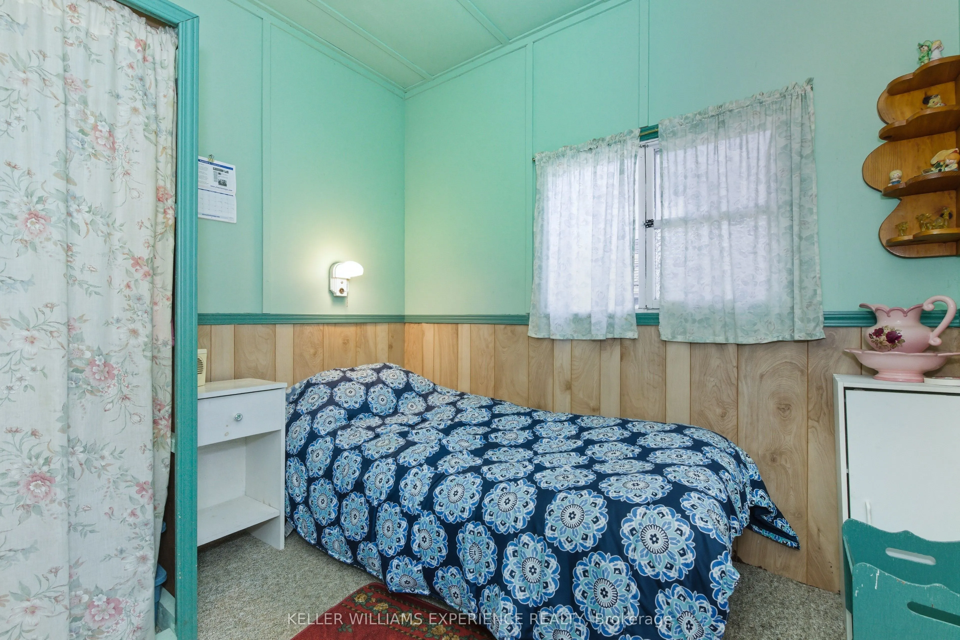 2007 Tiny Beaches Road S