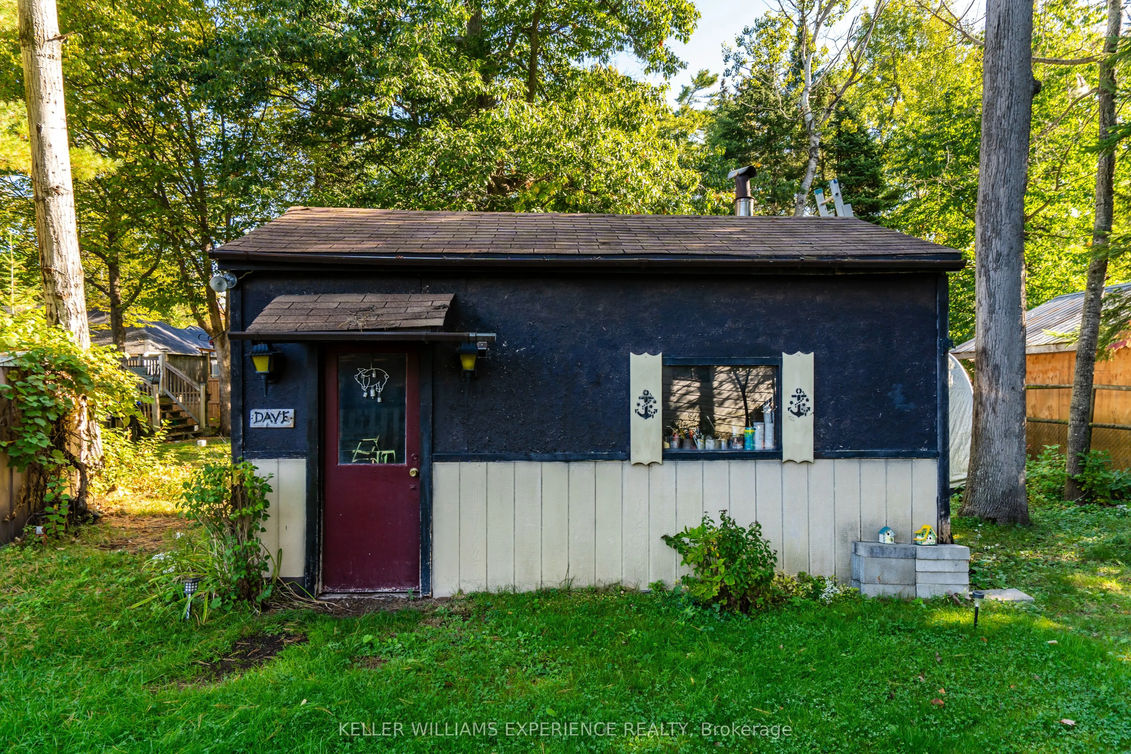 2007 Tiny Beaches Road S