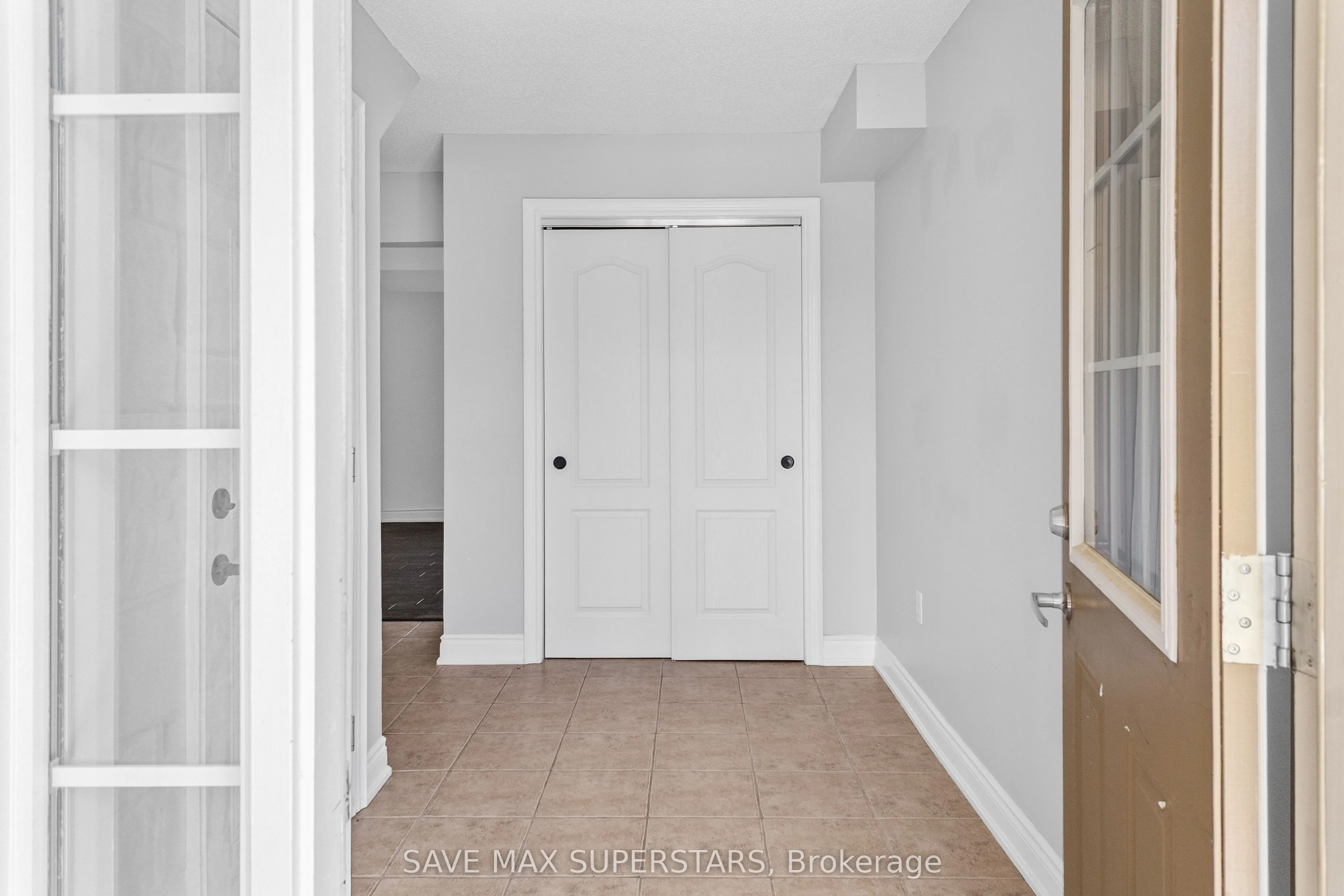 49 Ferndale Drive S, #5