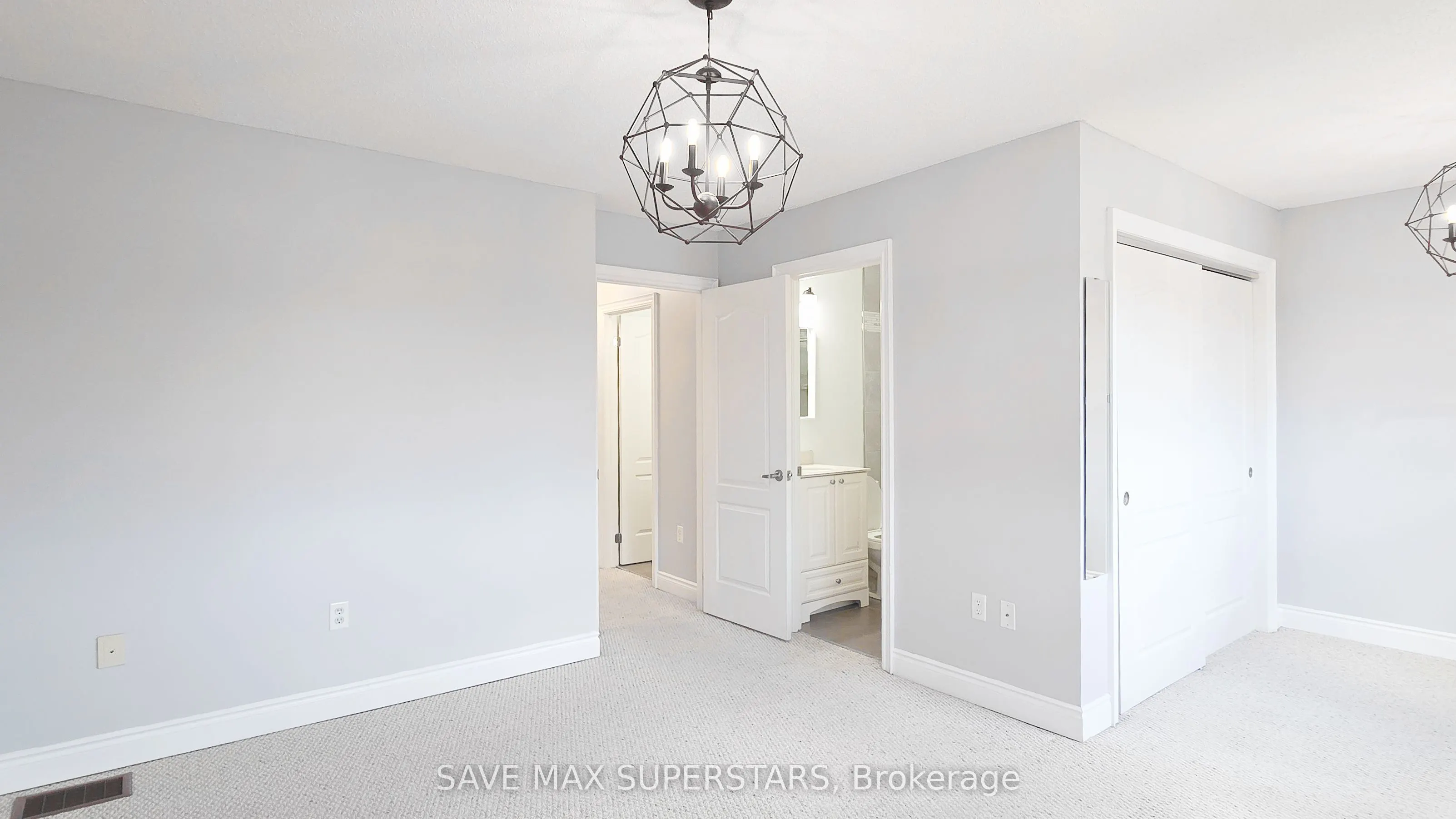49 Ferndale Drive S, #5