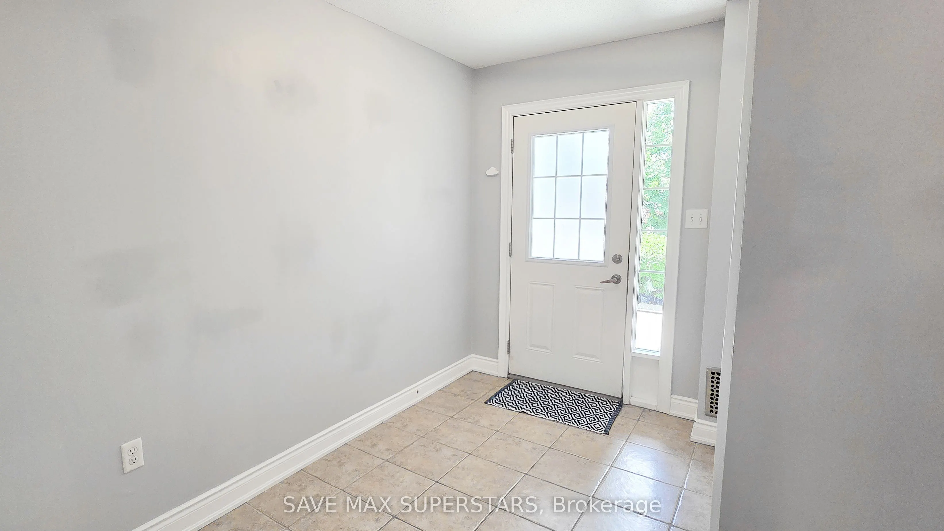 49 Ferndale Drive S, #5