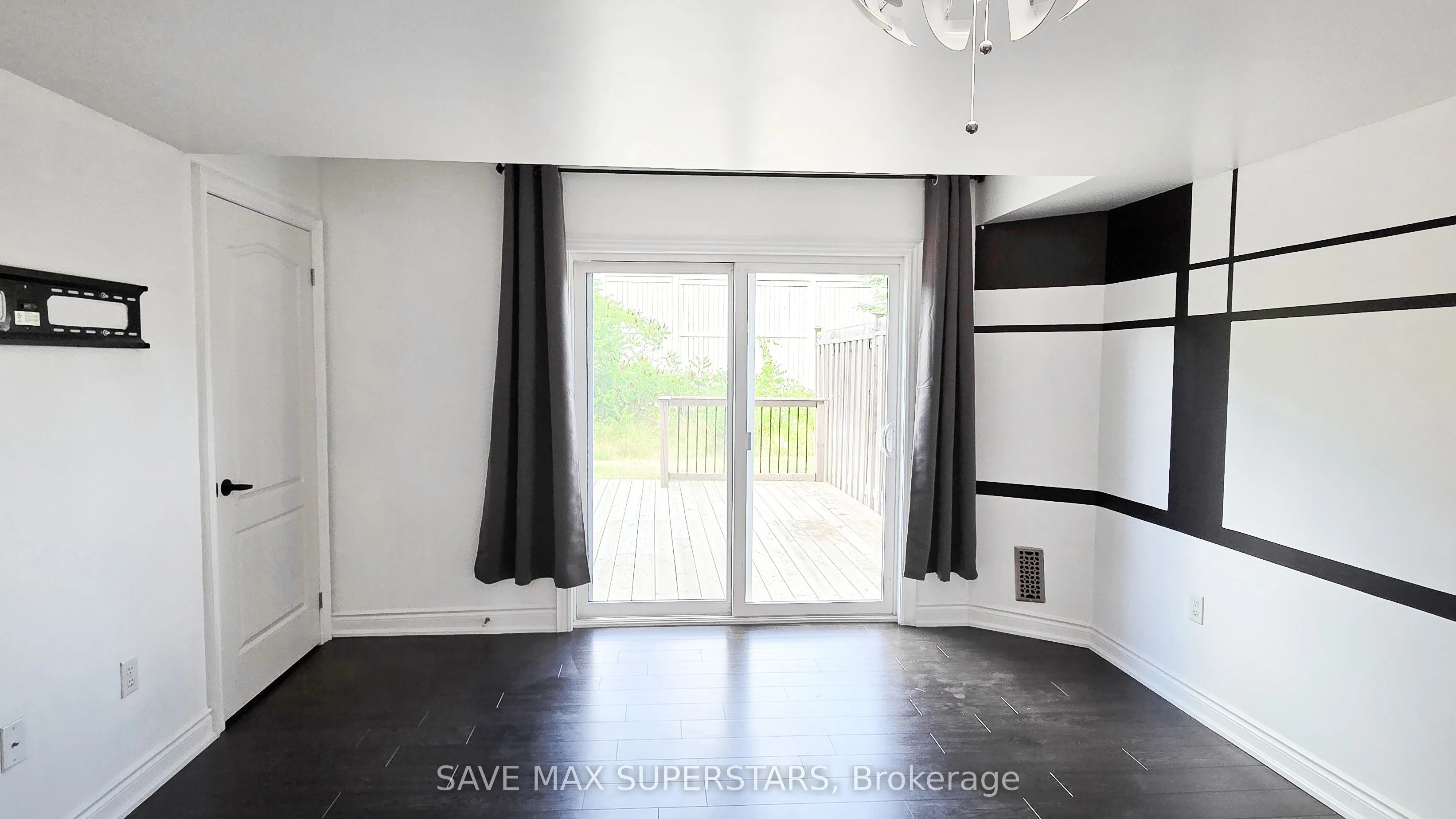 49 Ferndale Drive S, #5