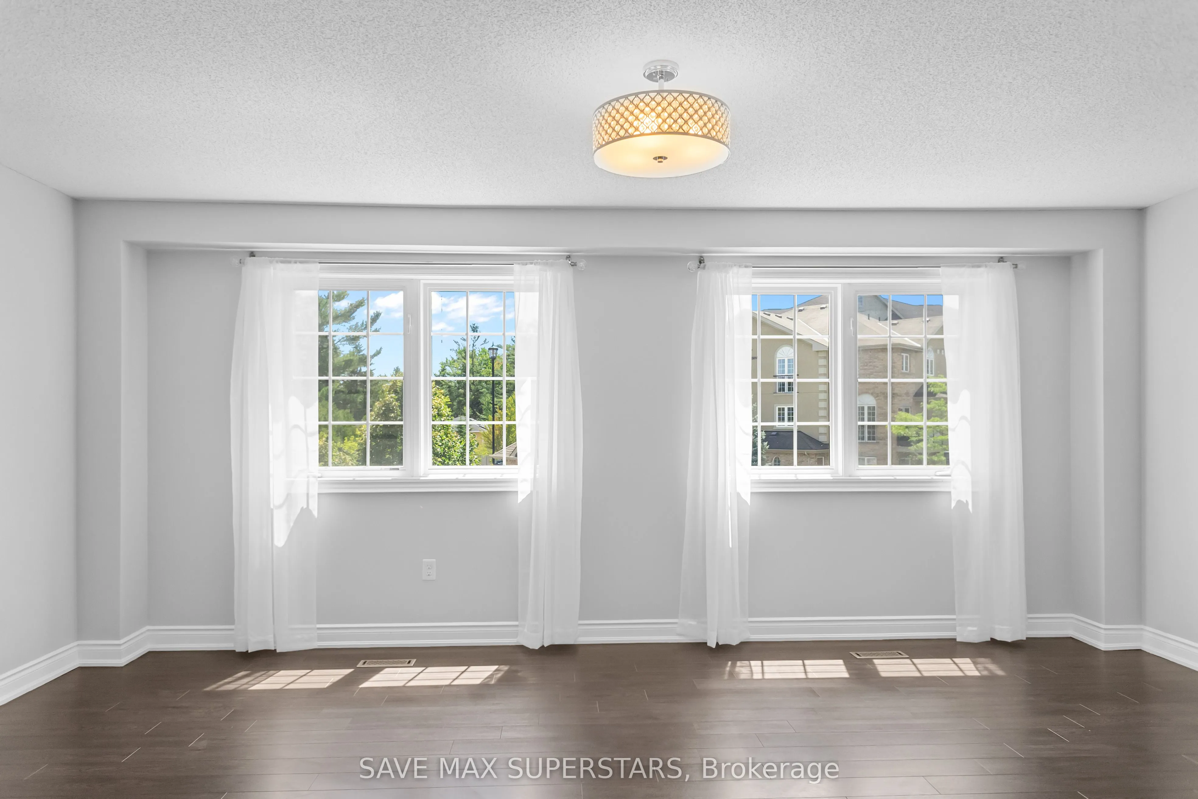 49 Ferndale Drive S, #5