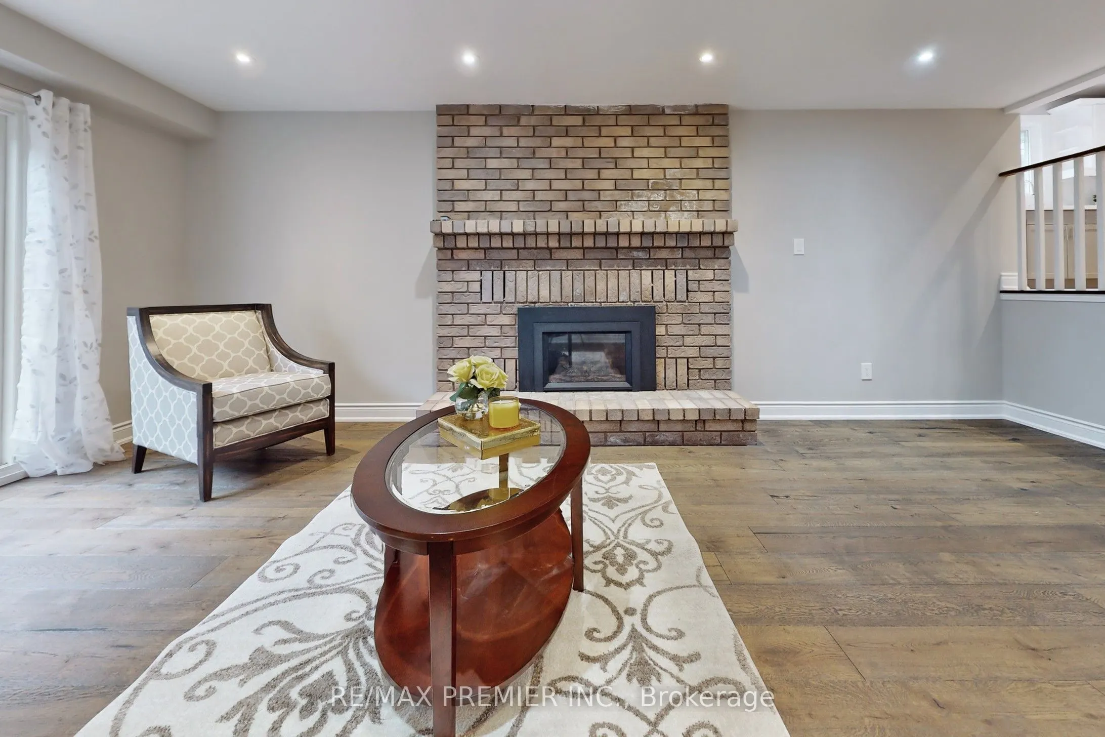 145 Fox Run