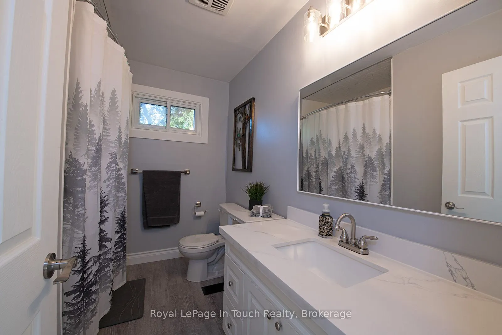8 Cyril Martin Place