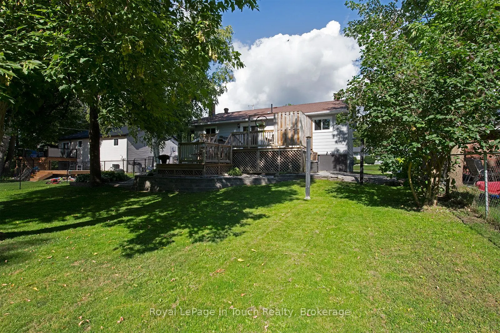 8 Cyril Martin Place