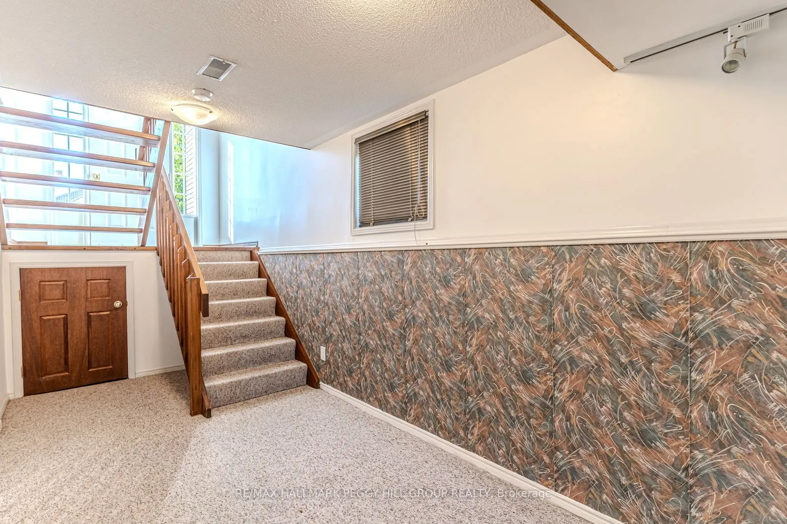 36 Kempenfelt Drive