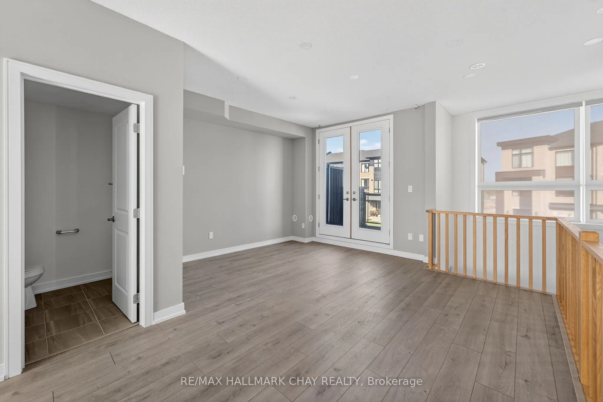 22 Blue Forest Crescent