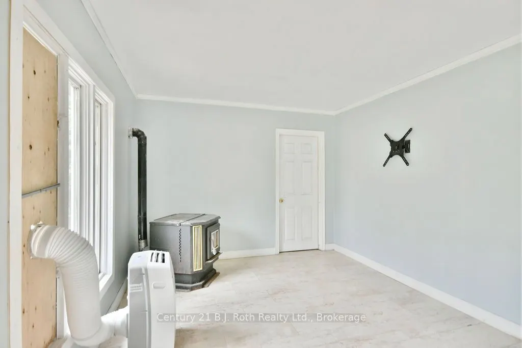 2286 Flos Ten Road E