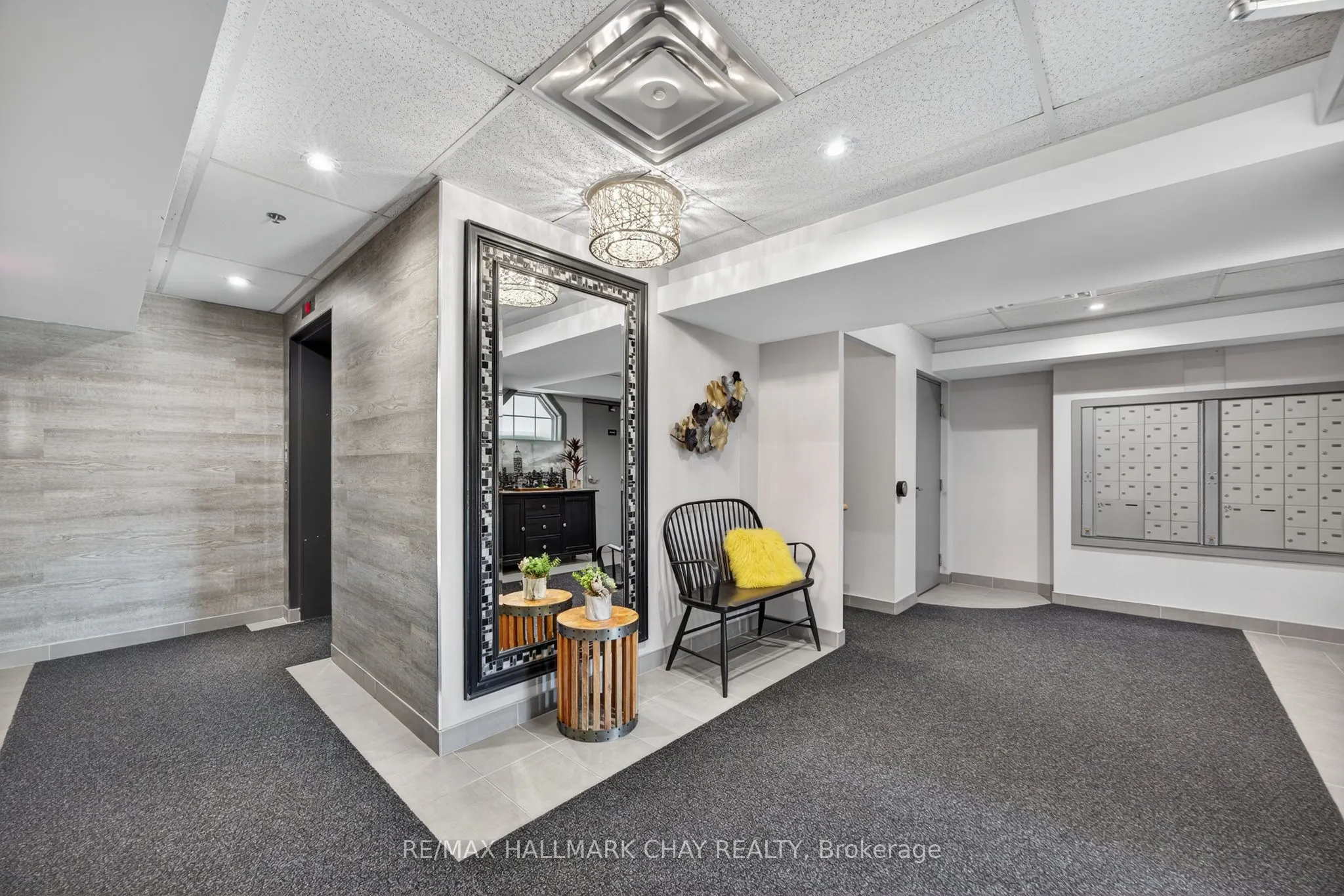 39 Ferndale Drive S, #405