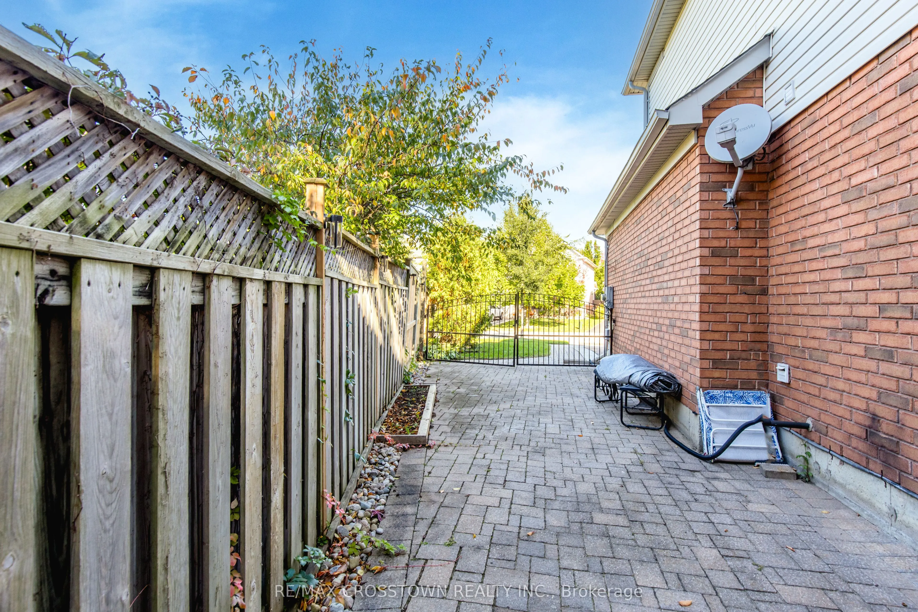 62 Windsor Crescent