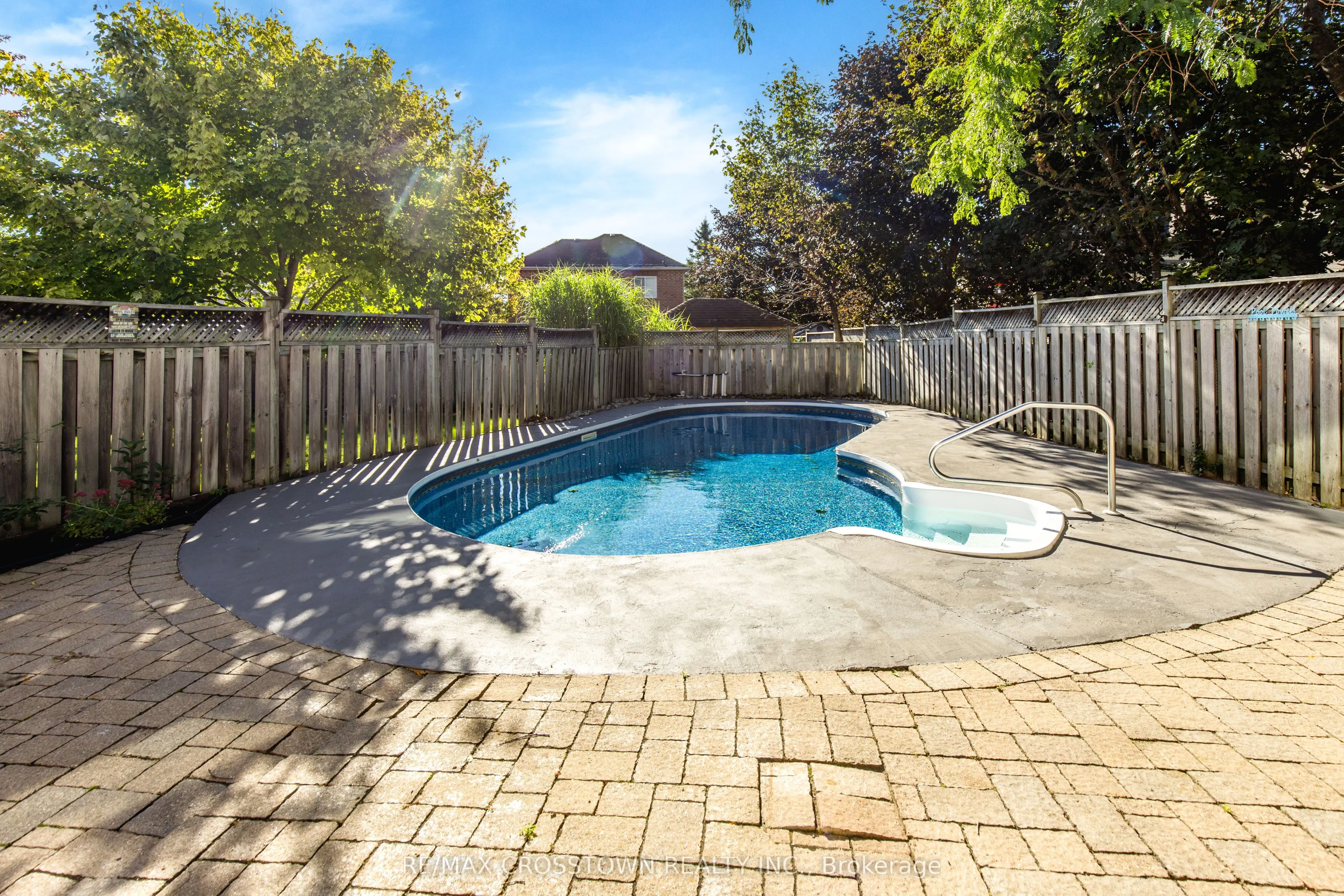 62 Windsor Crescent