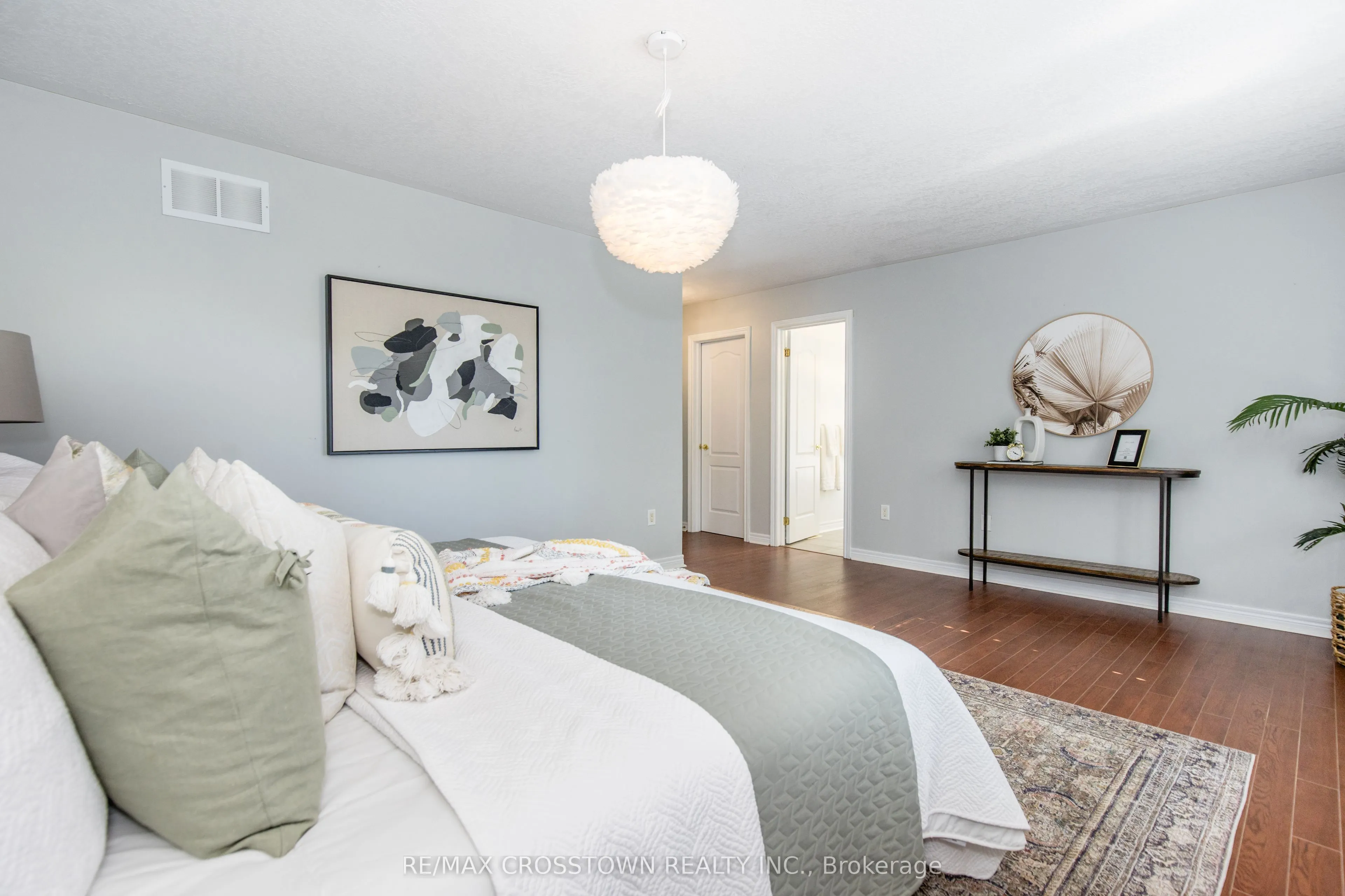 62 Windsor Crescent