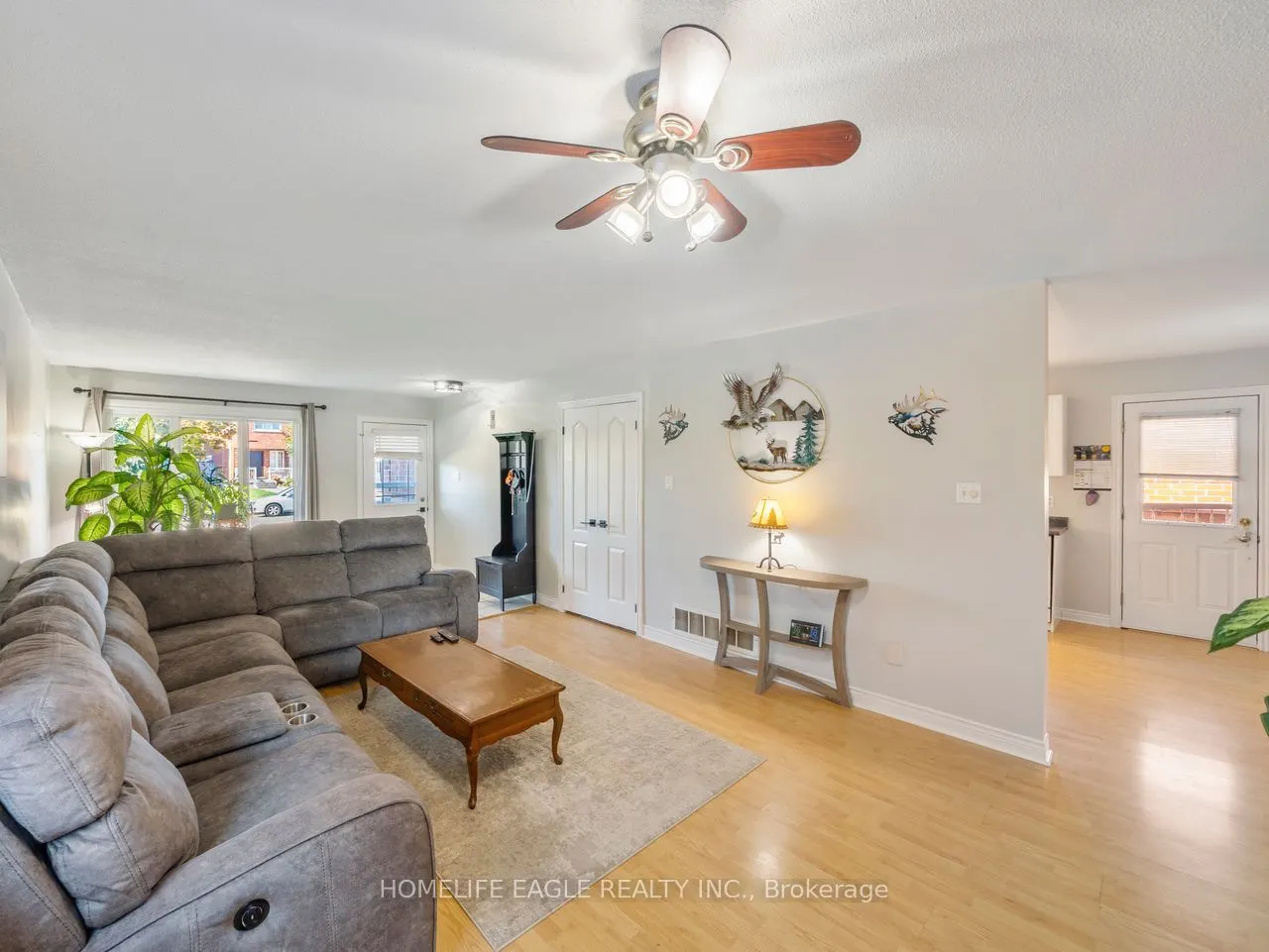 15 Brown Wood Drive