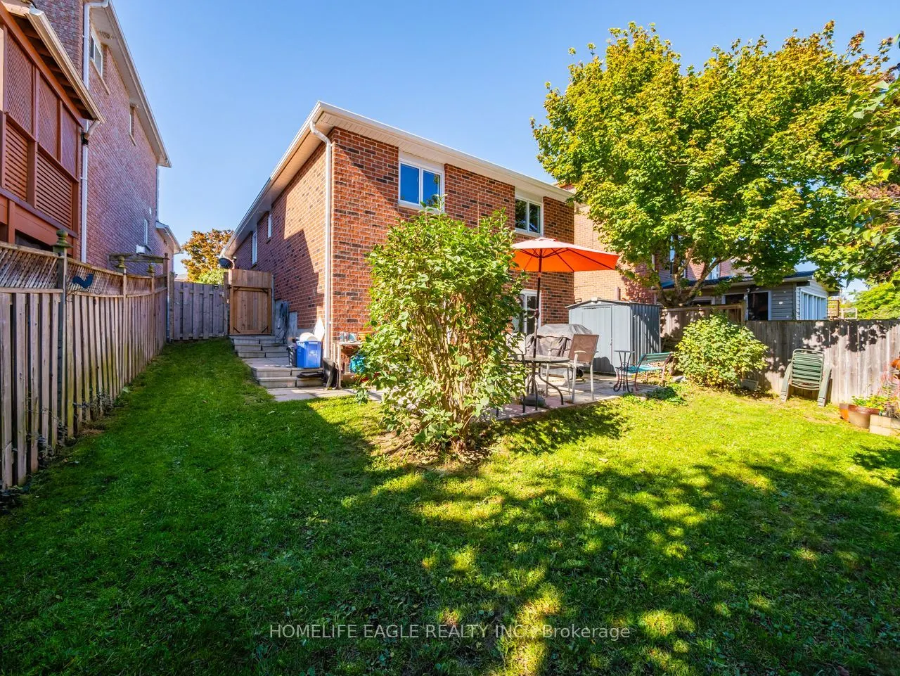 15 Brown Wood Drive