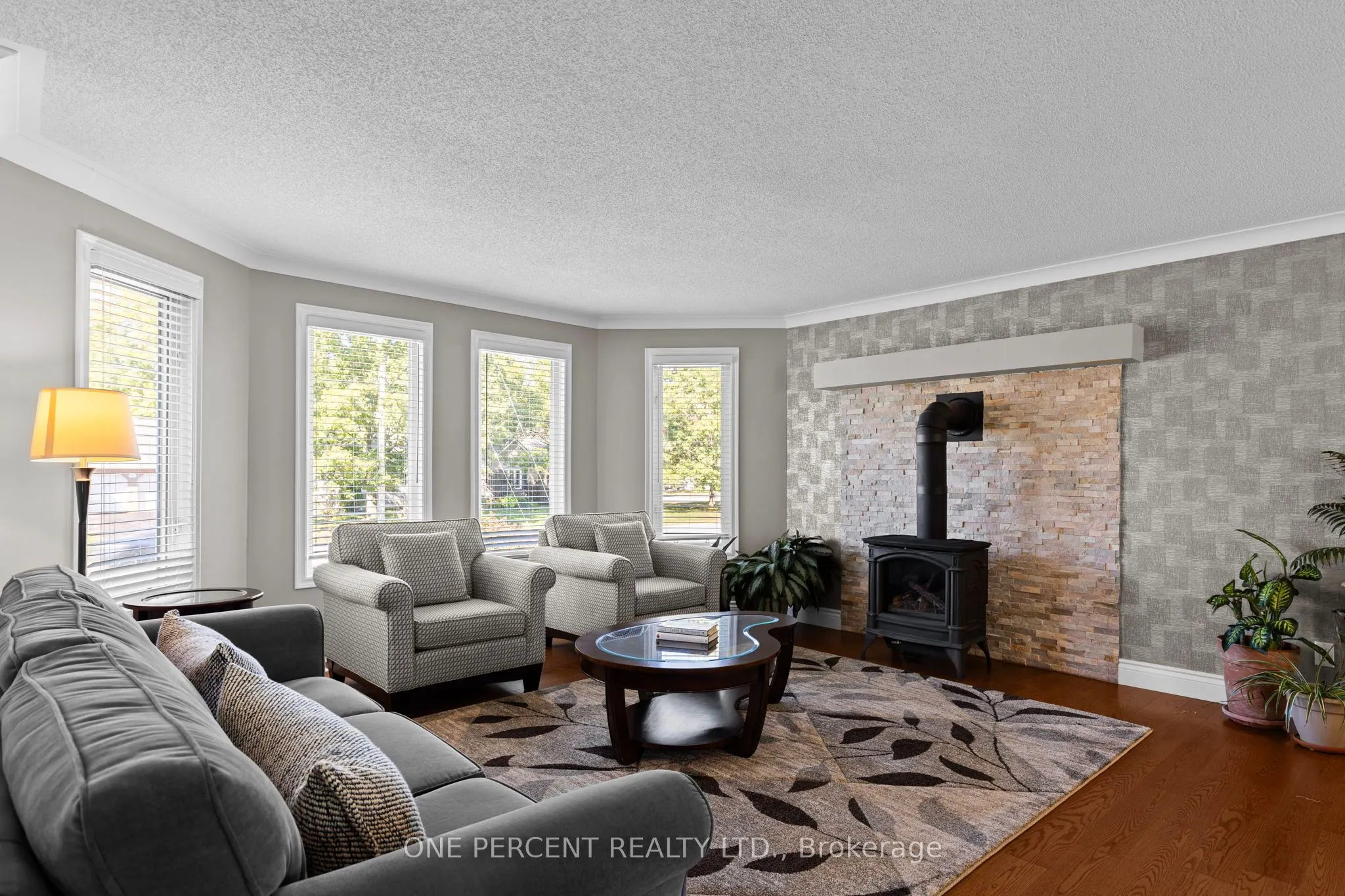 63 Bailey Crescent