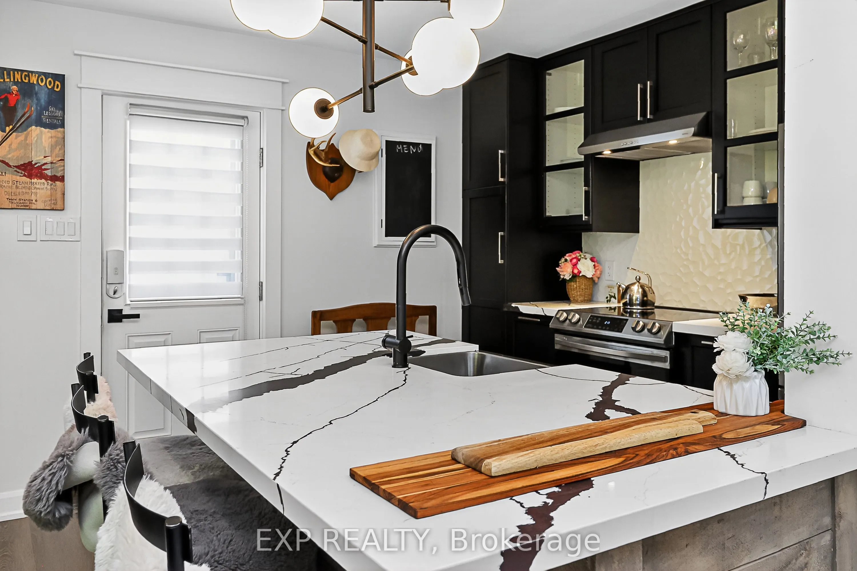 15 Dawson Drive, #3