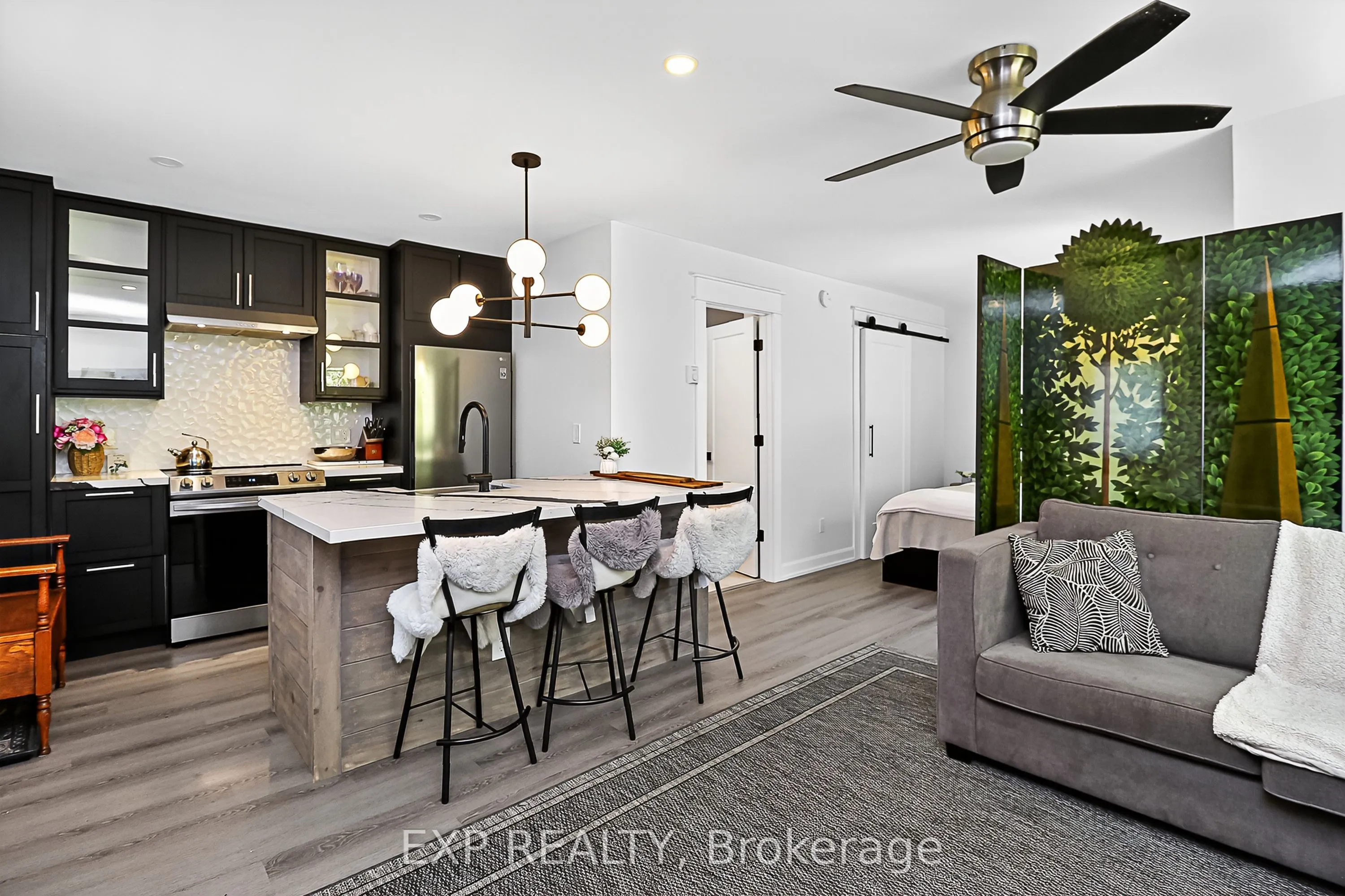 15 Dawson Drive, #3