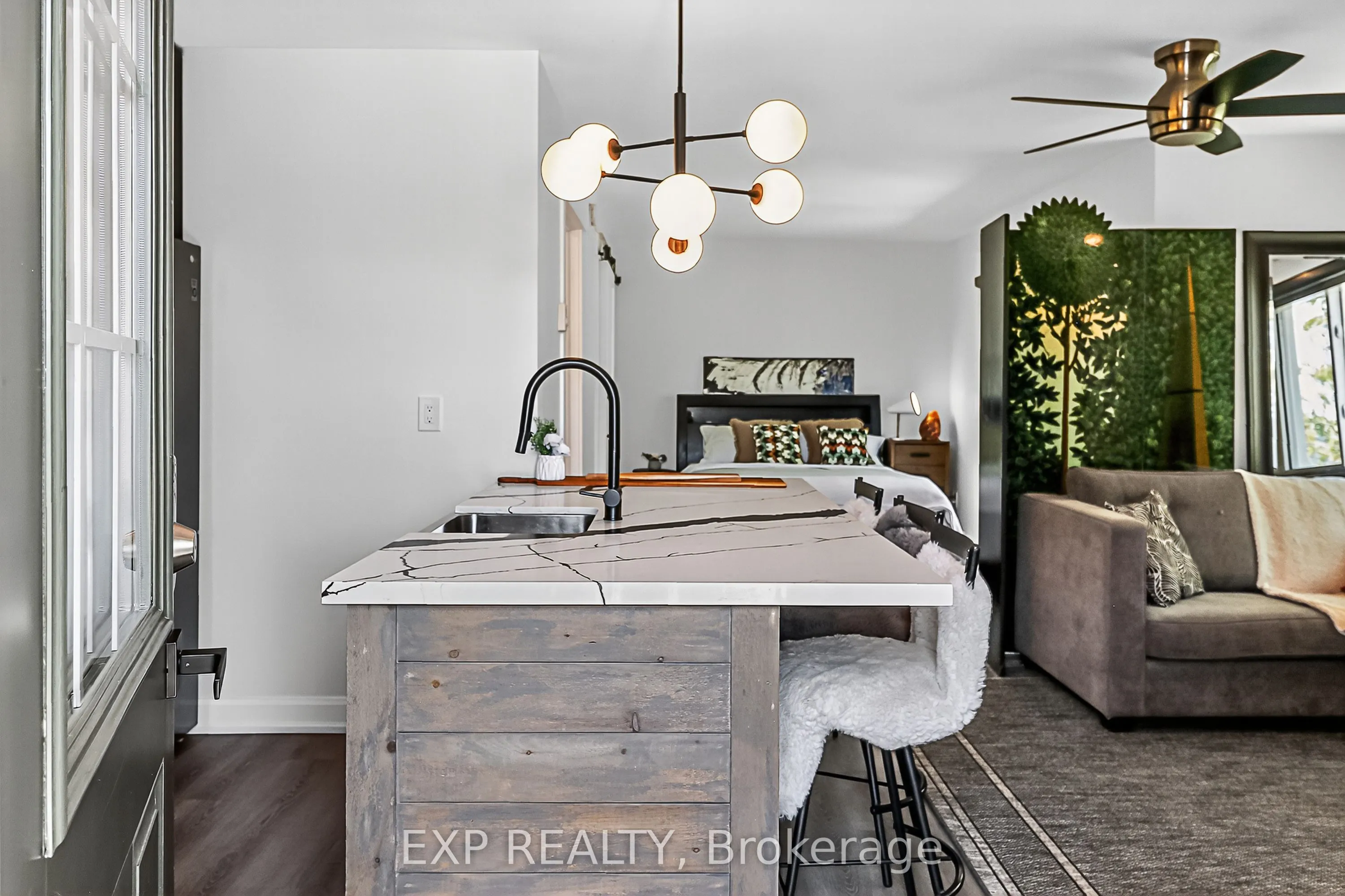 15 Dawson Drive, #3