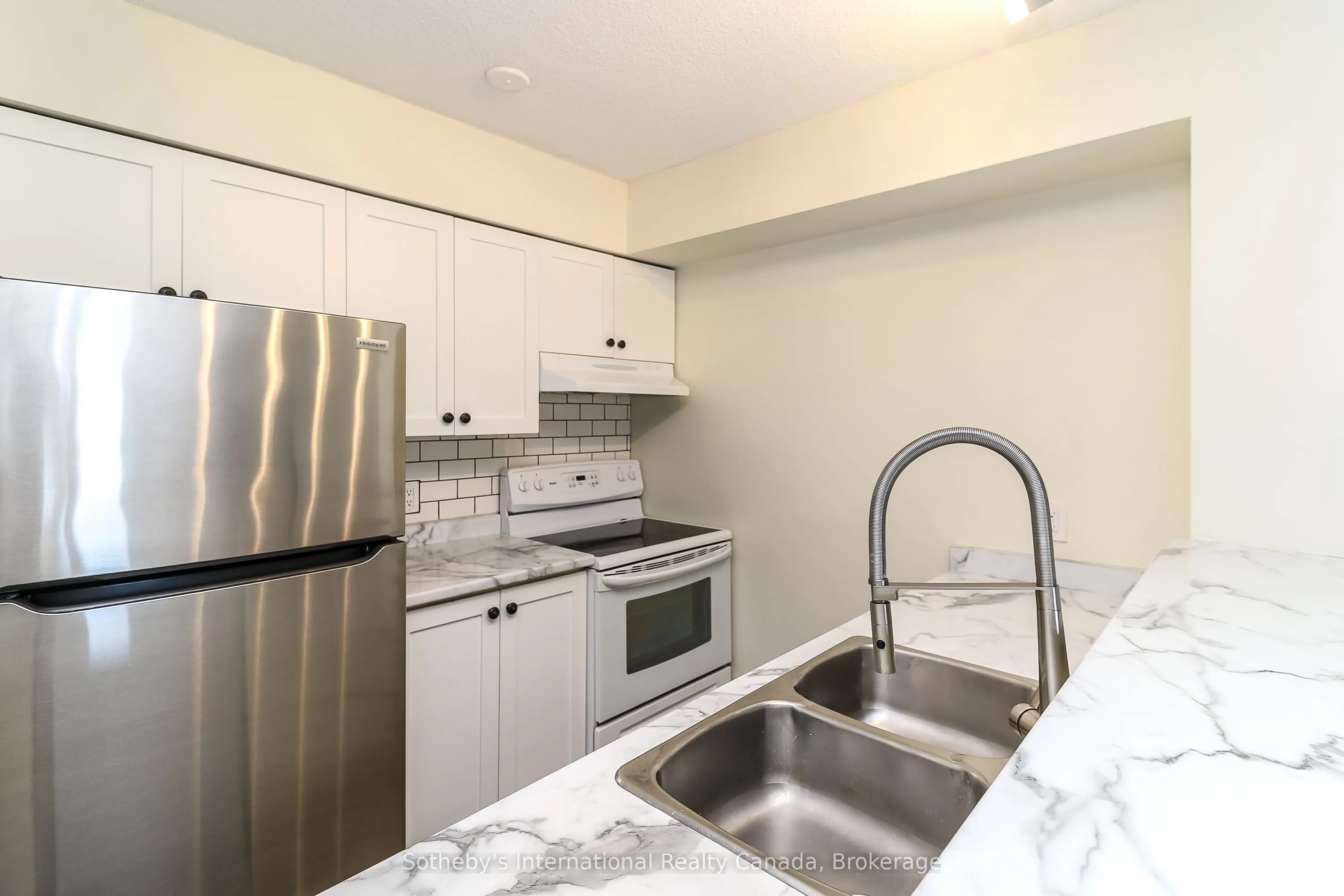 348 Mariners Way, #20