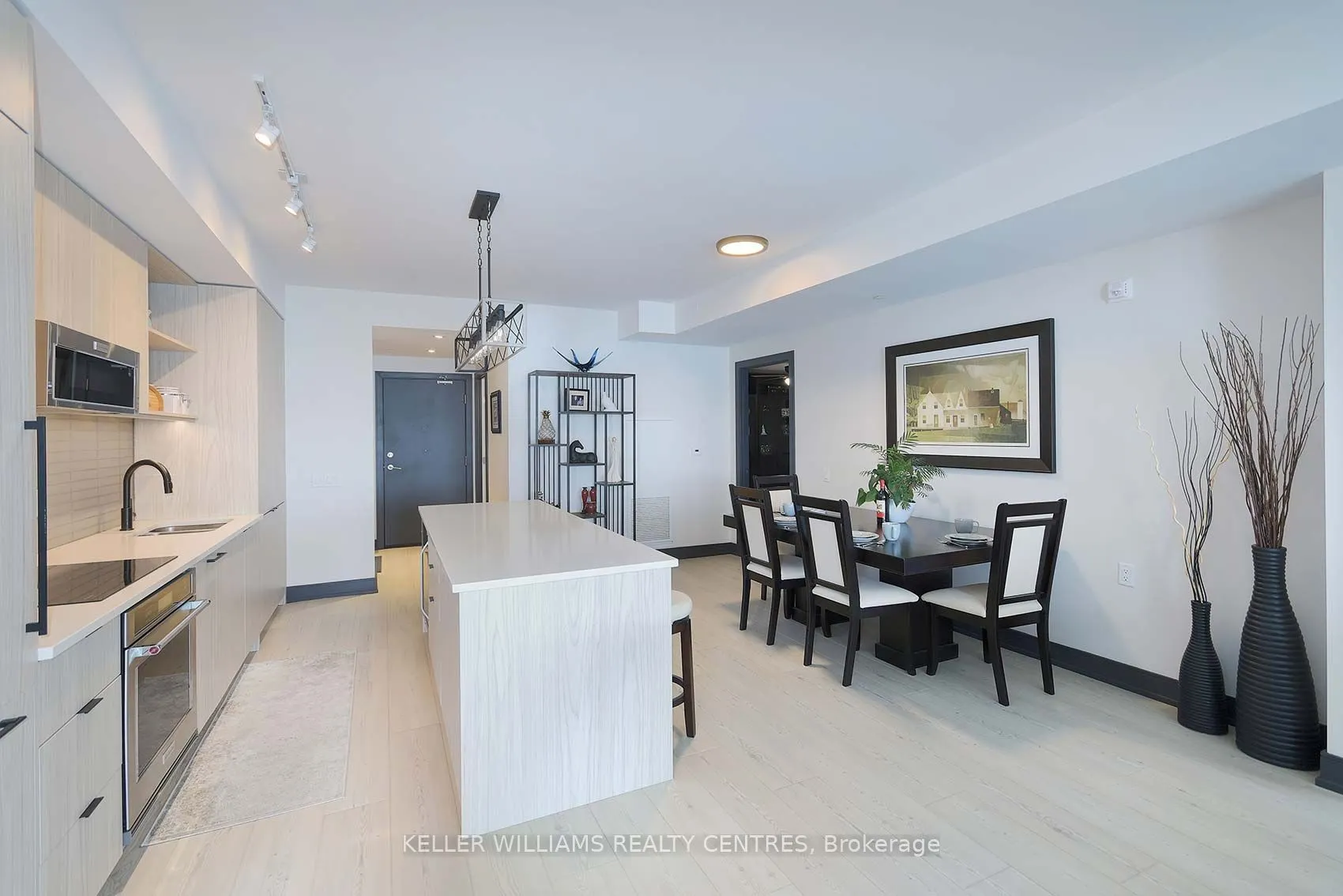 185 Dunlop Street E, #602