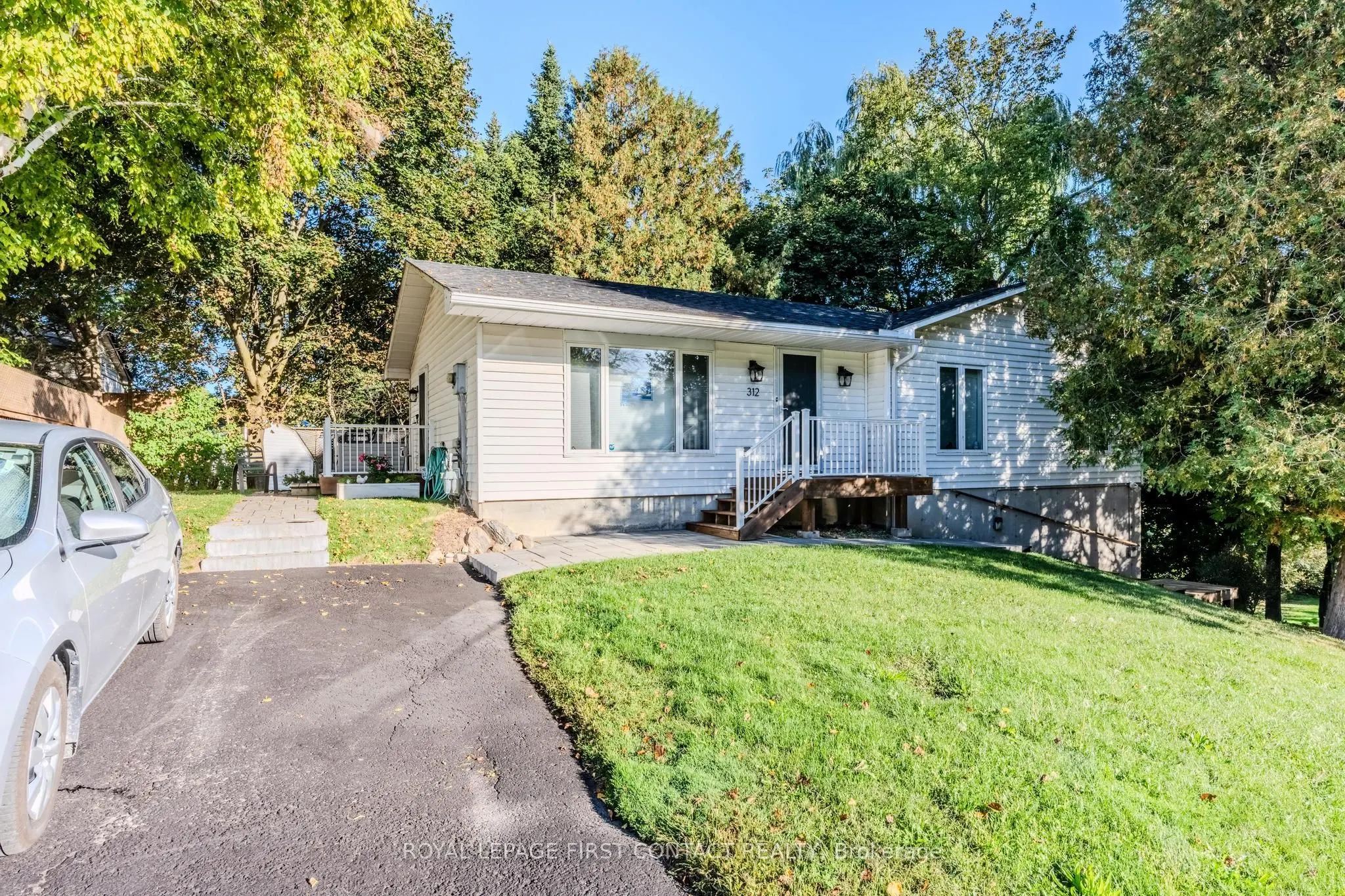312 Barnett Avenue
