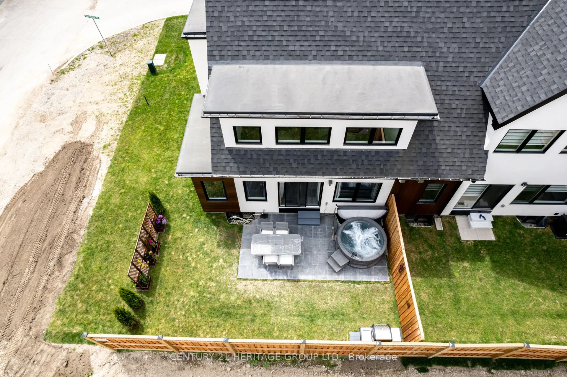 44 Ruby Crescent