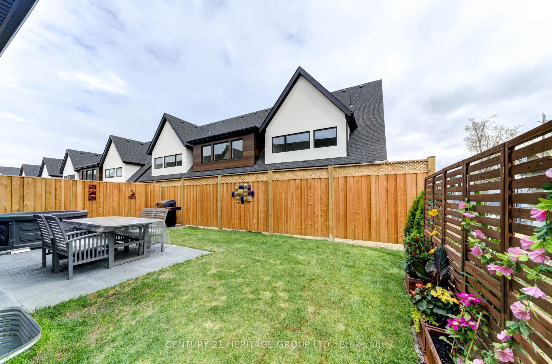 44 Ruby Crescent