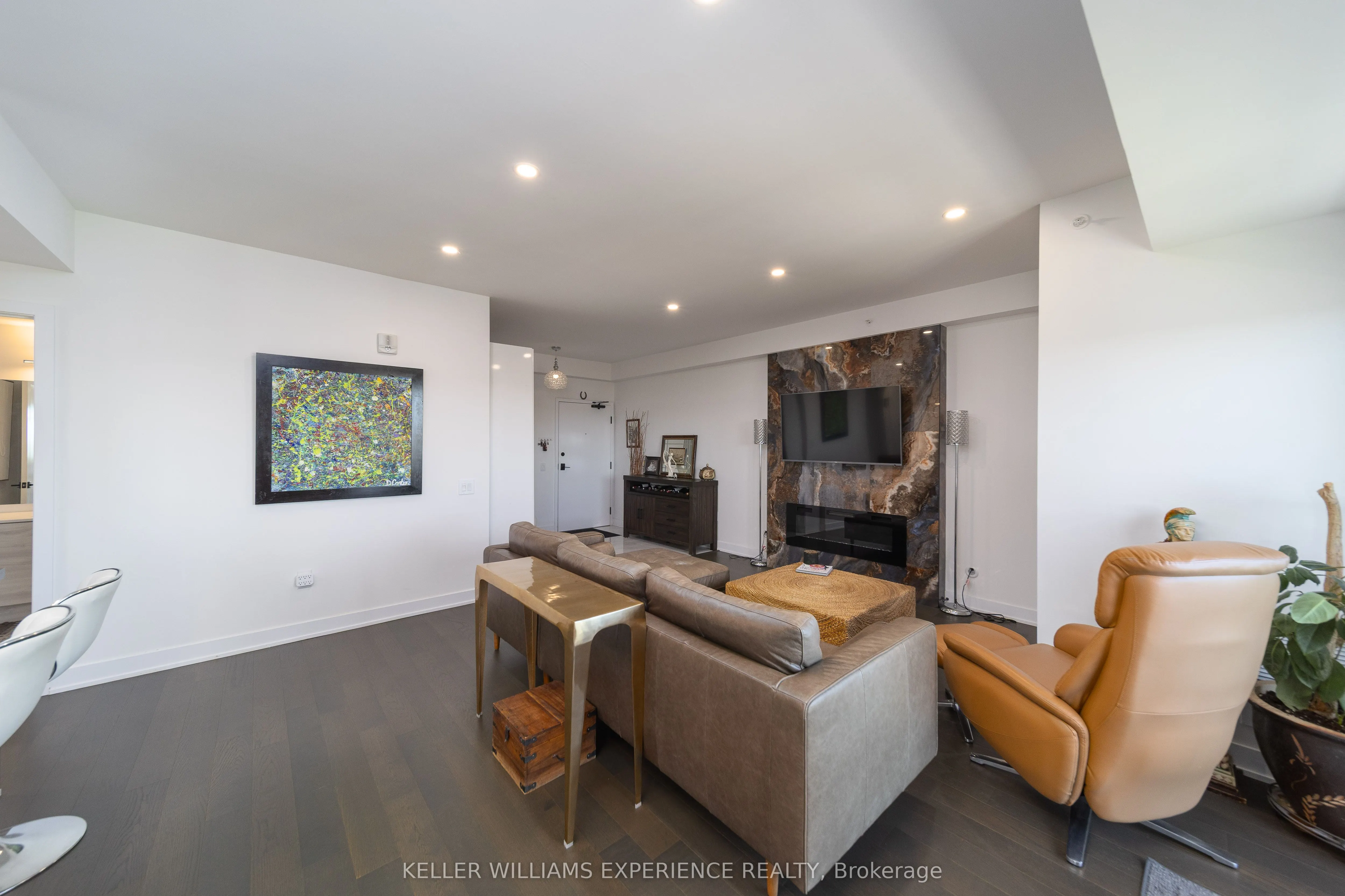 8 Culinary Lane, #601