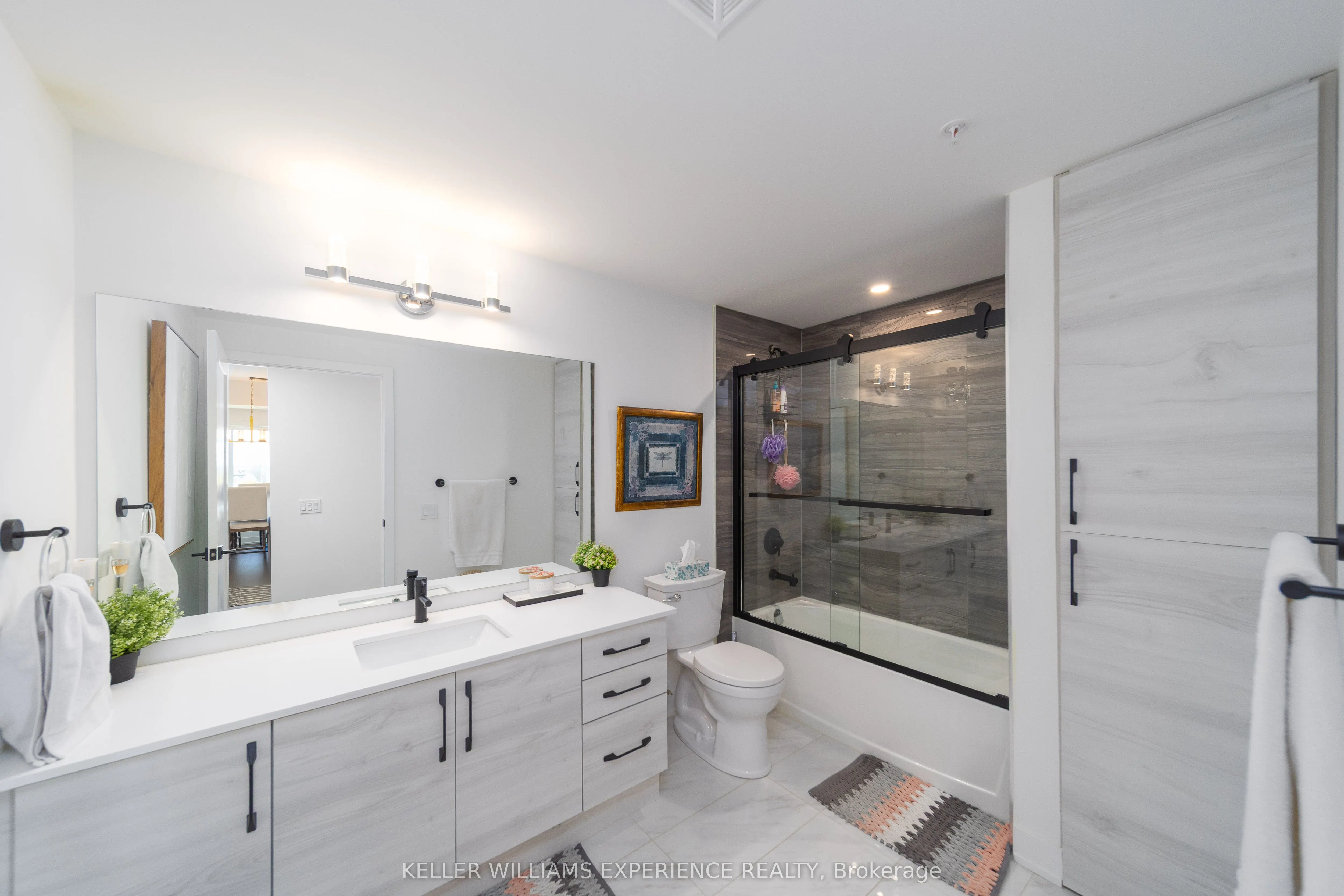 8 Culinary Lane, #601