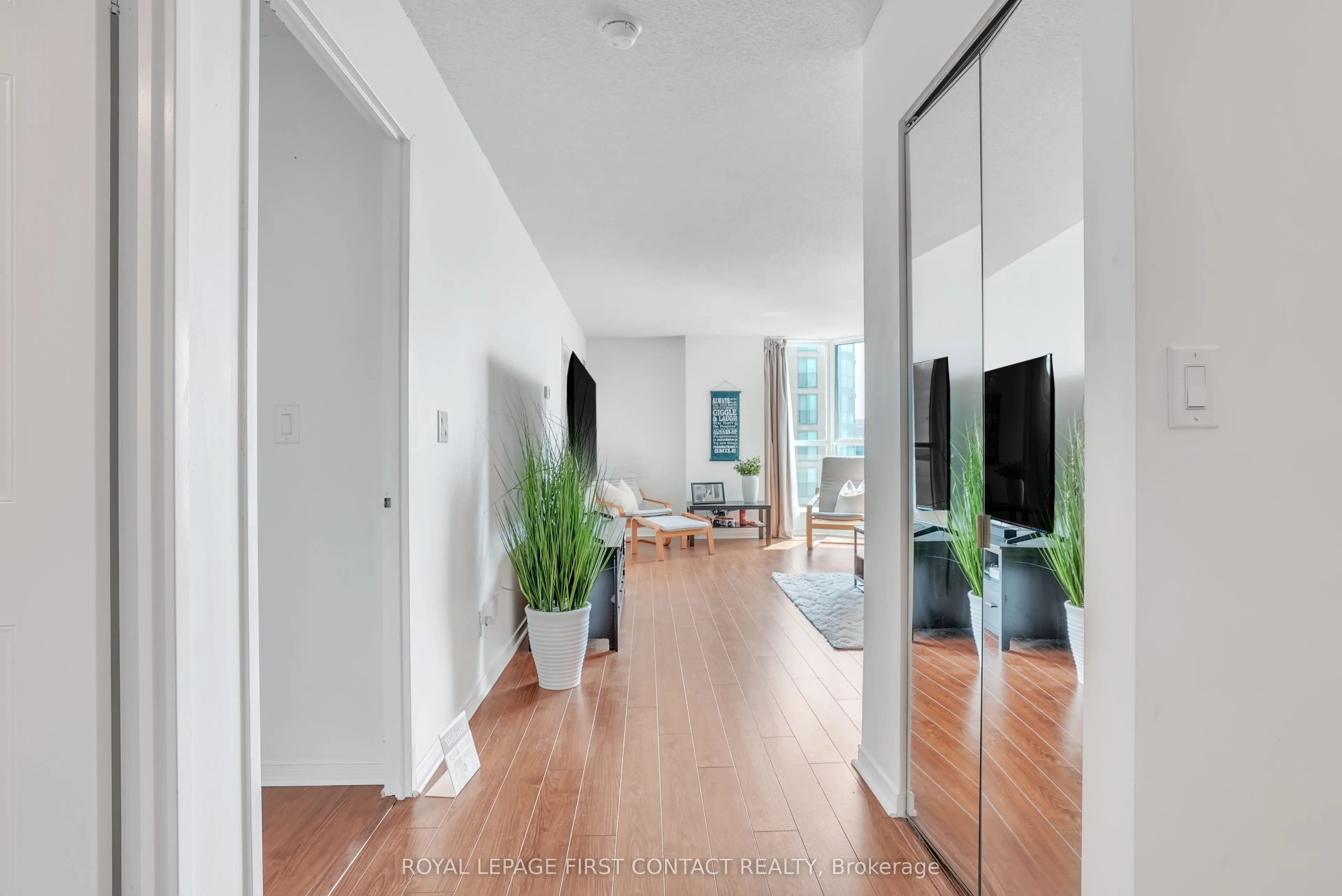 140 Dunlop Street E, #908