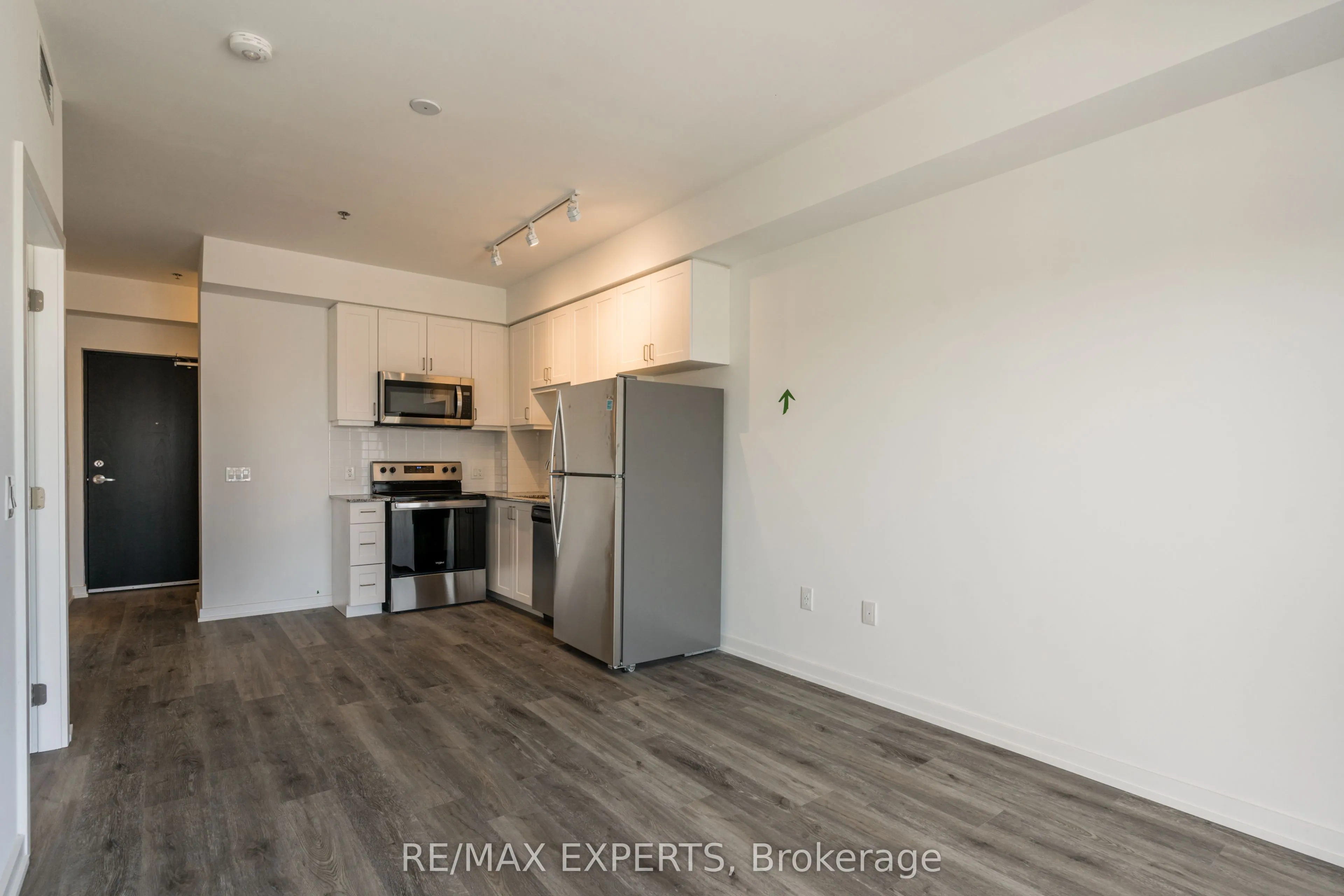 430 ESSA Road, #319