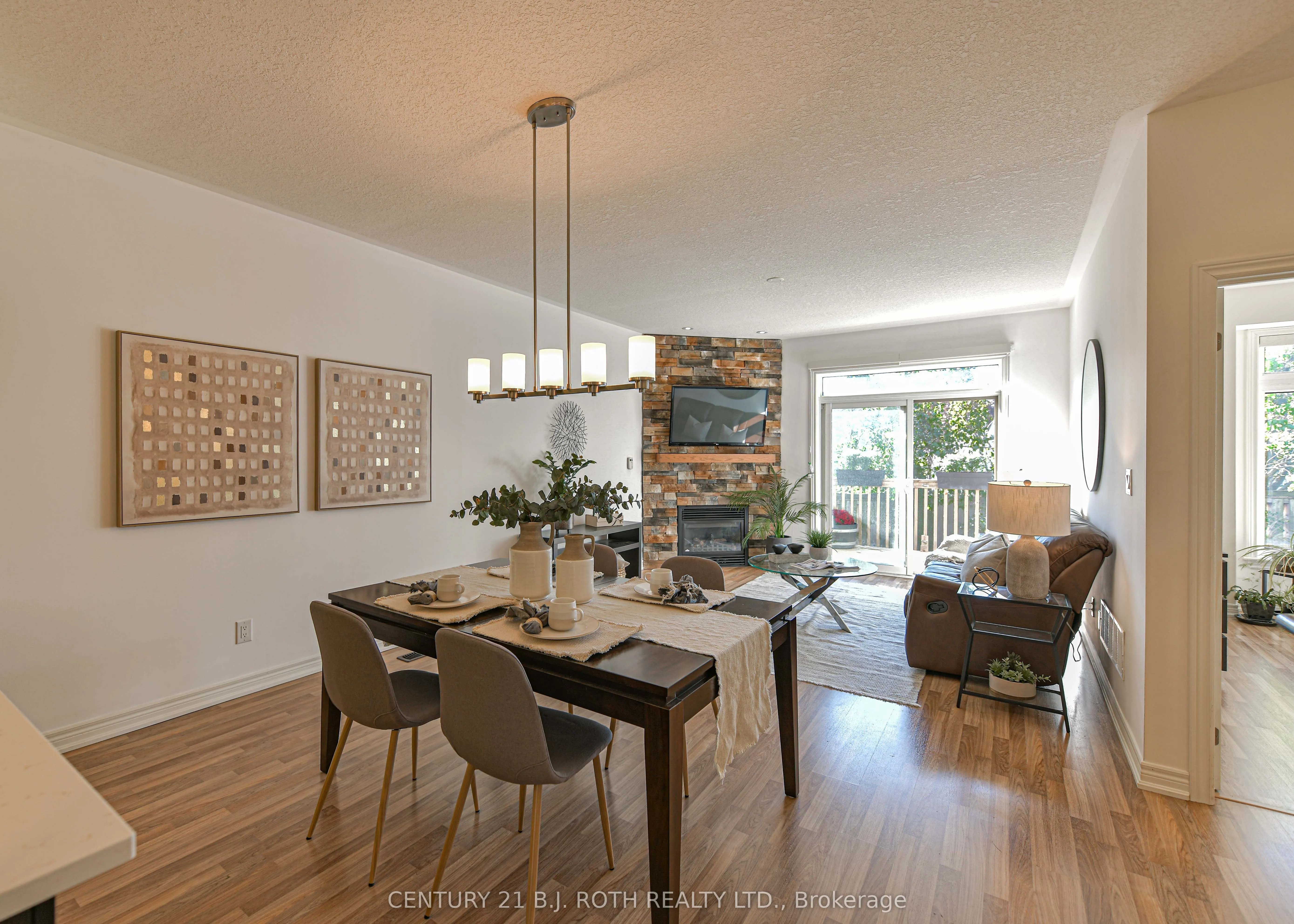 28 Canterbury Circle