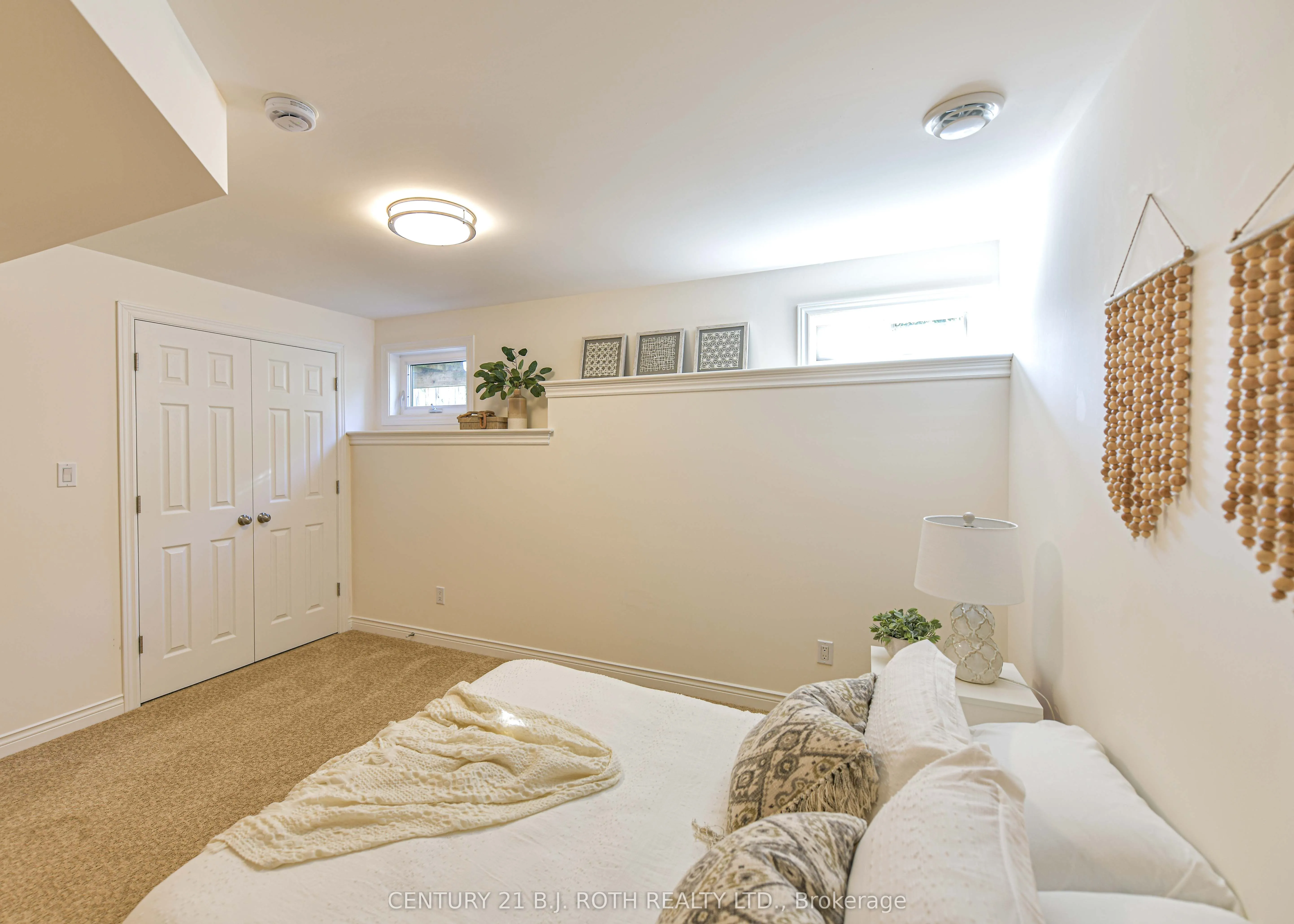 28 Canterbury Circle