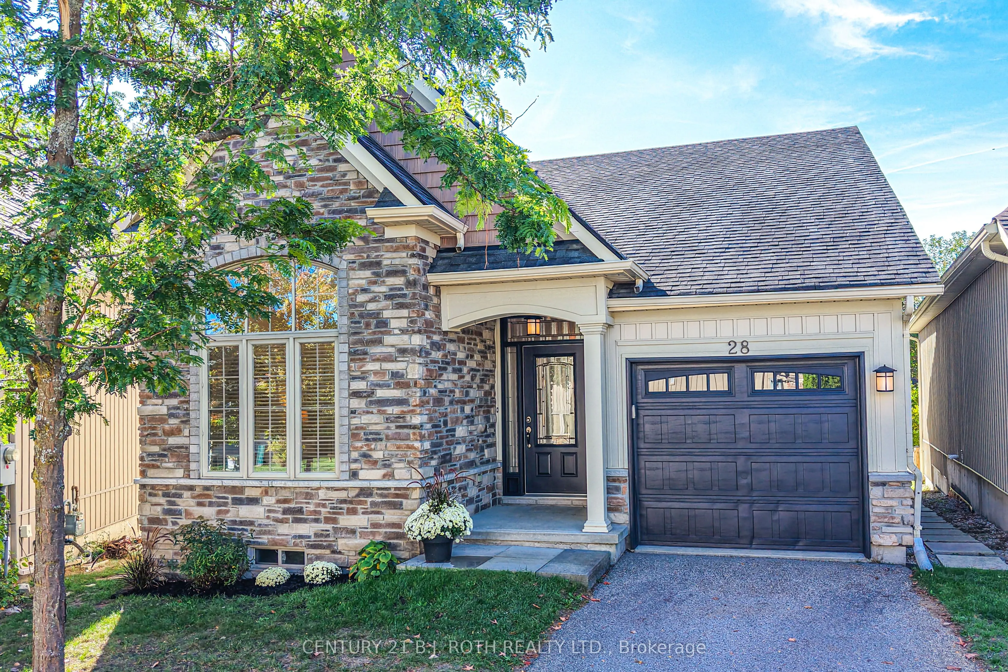 28 Canterbury Circle