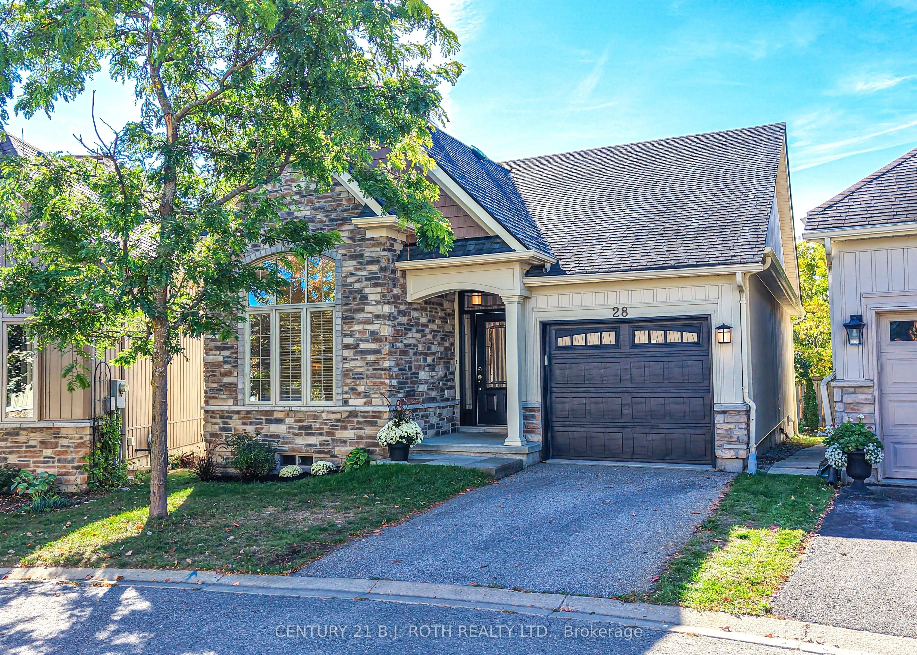 28 Canterbury Circle