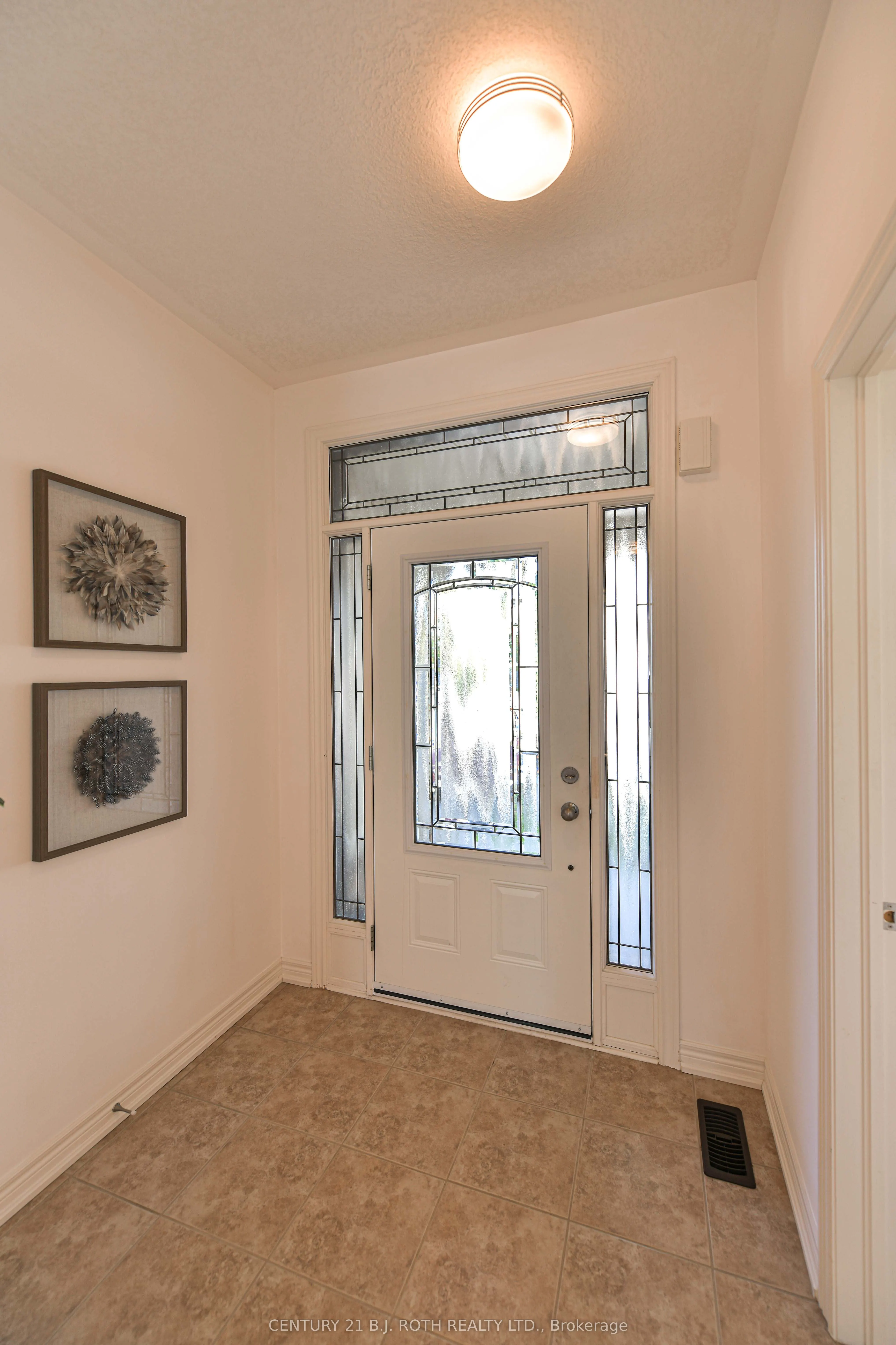 28 Canterbury Circle