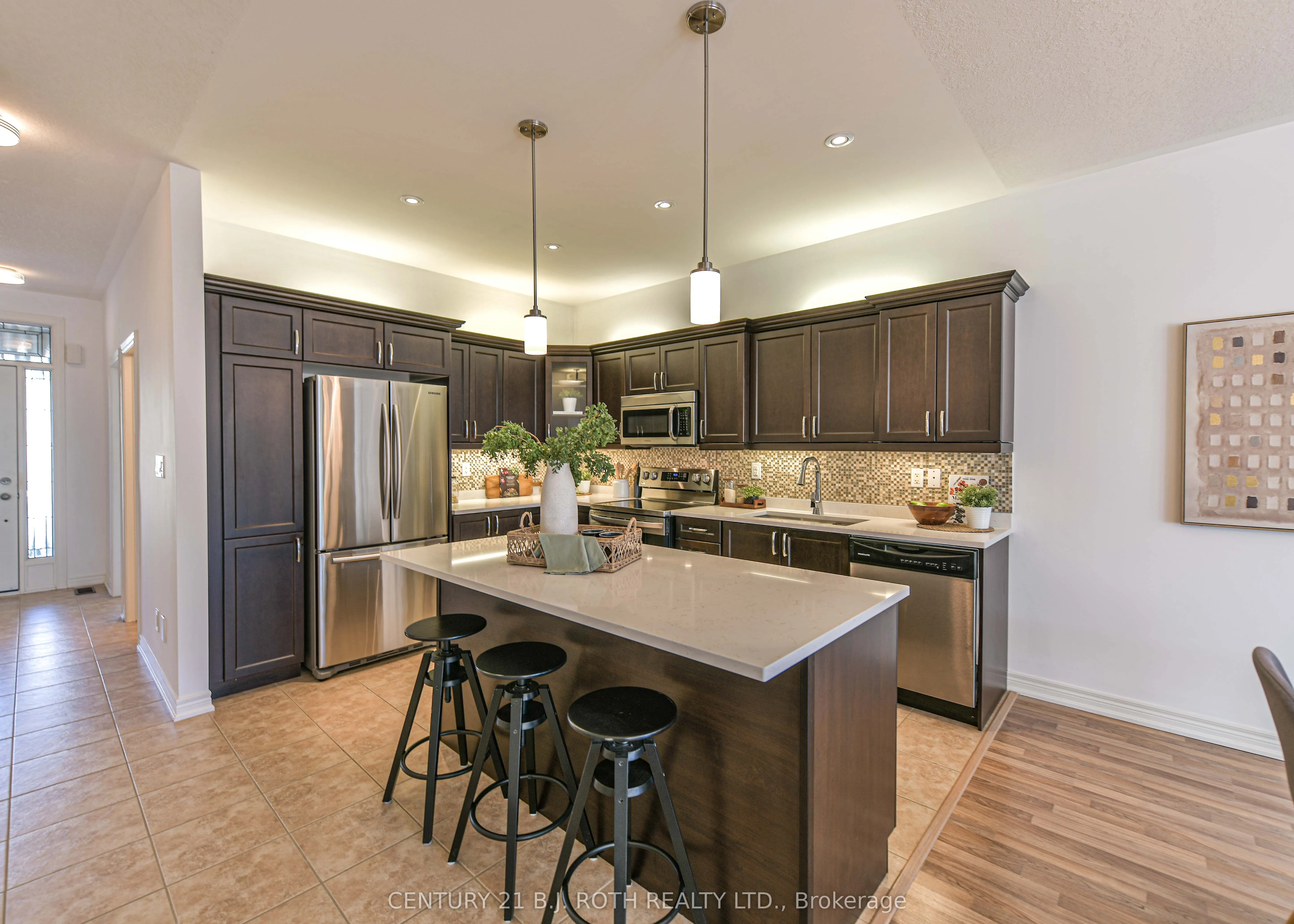 28 Canterbury Circle